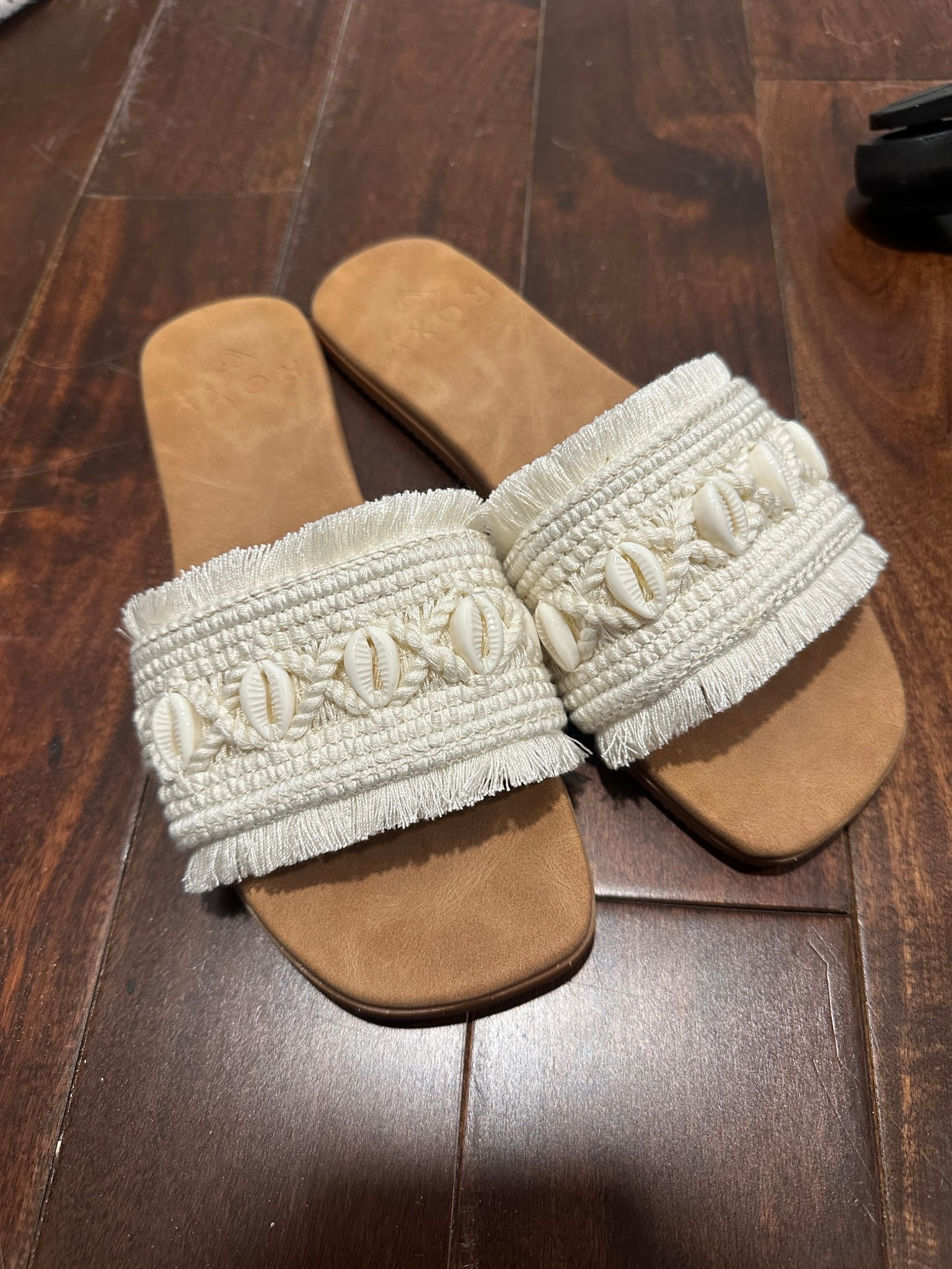 How cute are the summer sandals!! I love the shells. Perfect beach or vacation sandal!

#LTKShoeCrush #LTKSwim #LTKSeasonal