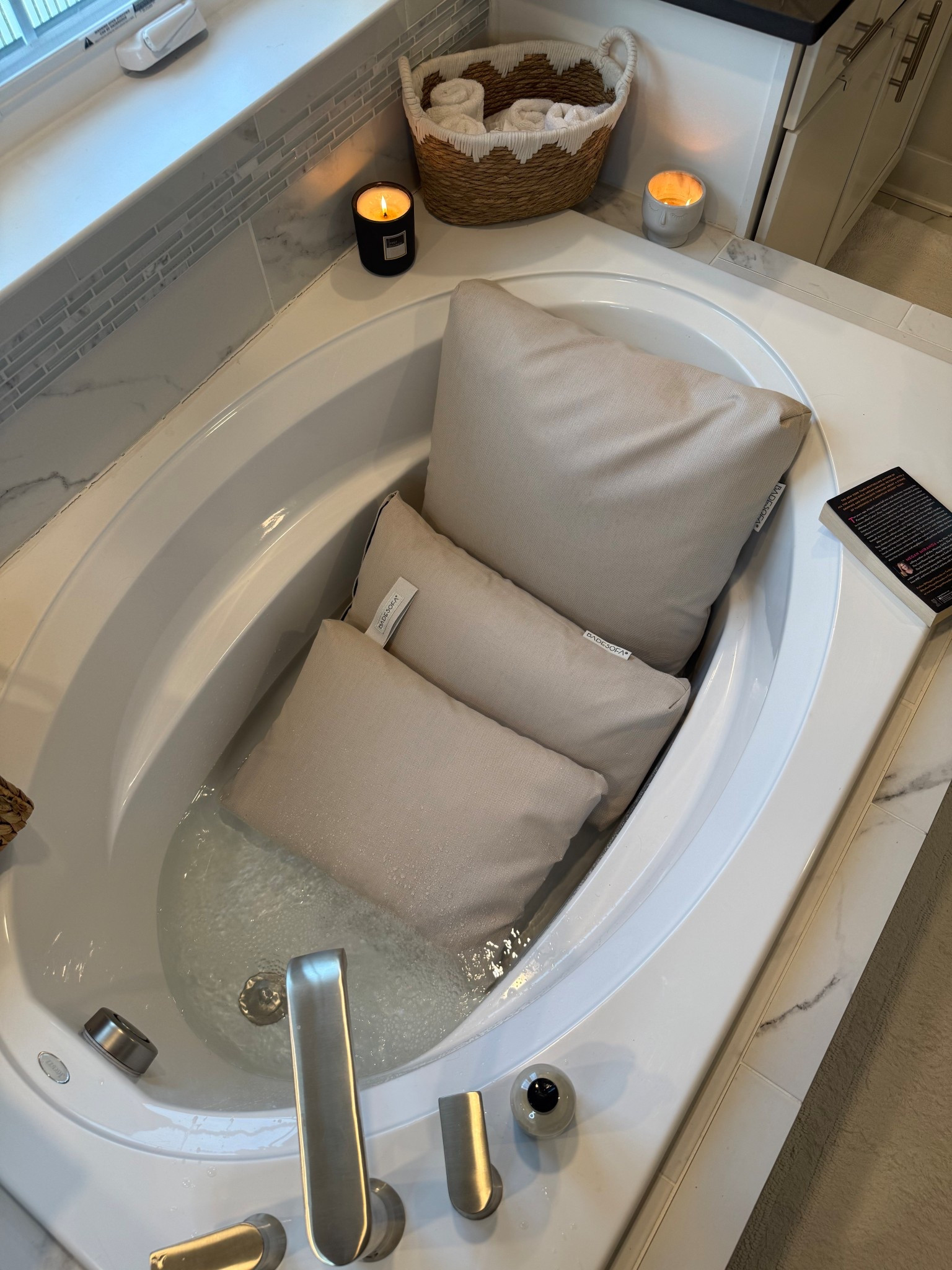 Finally Sunday! Self care day before my Spring break ends #ad @BADESOFA® 

#LTKHome #LTKselfcare #LTKmomlife