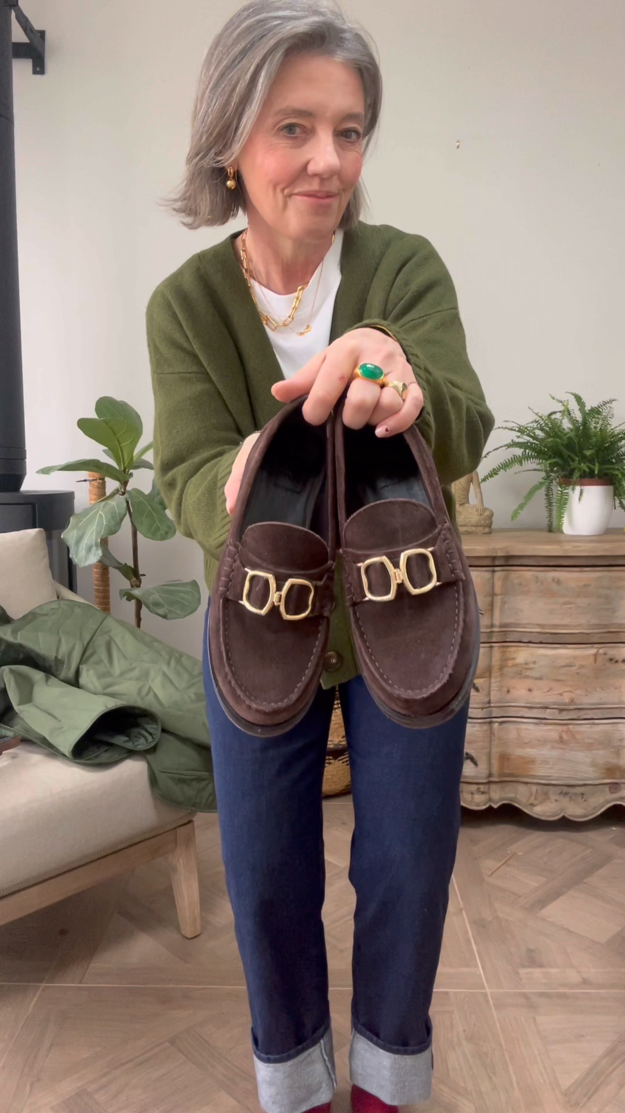 #ootd ❤️💚
Loafer & Socks 
Jacket size small, it’s now 60% reduced! 
Jeans size 29 waist.


Easy outfit ideas,quilted coat, whistles jacket, Uniqlo jeans, Sezane cardigan high street style, bag charm, Gucci sunglasses, M&S suede loafers, day time outfit, smart casual outfit, transitional outfit
Casual daytime outfit, M&S loafers, winter outfit, green quilted jacket, Uniqlo fold up jeans, a pop of red, red socks, suede bag, green cardigan, knitwear, red neck tie, womens fashion, easy outfit ideas, layering, winter fashion, transitional style 


#LTKover50style #LTKstyletip #LTKshoes