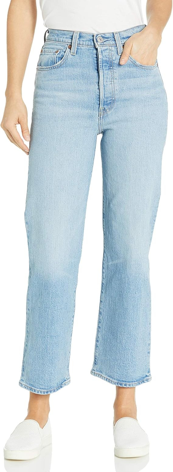 Levi's Women's Ribcage Straight Ankle Jeans | Amazon (US)