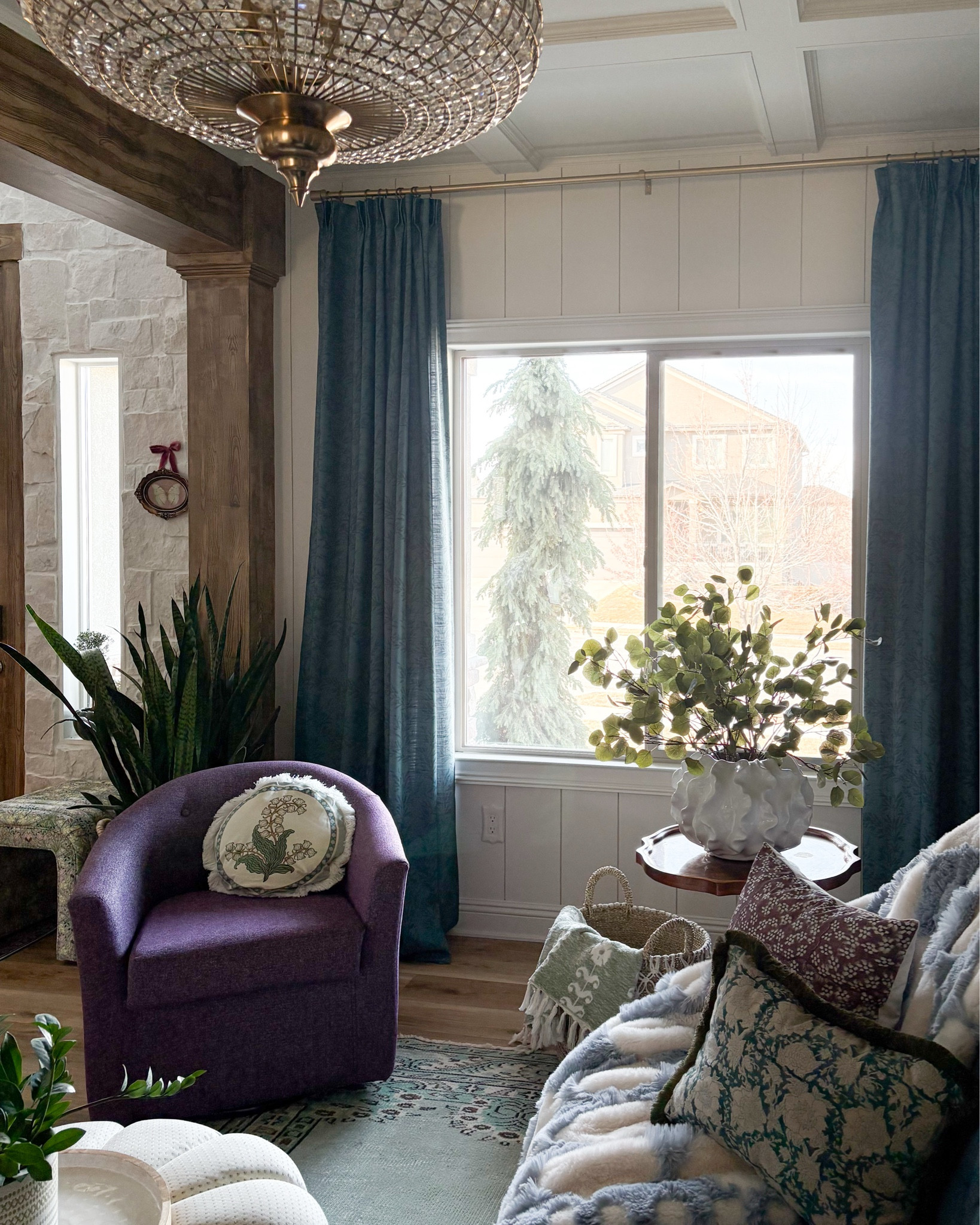 Have we talked about Two Pages curtains? Still my favorite in our home… to this day!
Sara Le Print Linen Drapery Pleated in “denim” shown here. 


#LTKWatchNow #LTKFamily #LTKHome