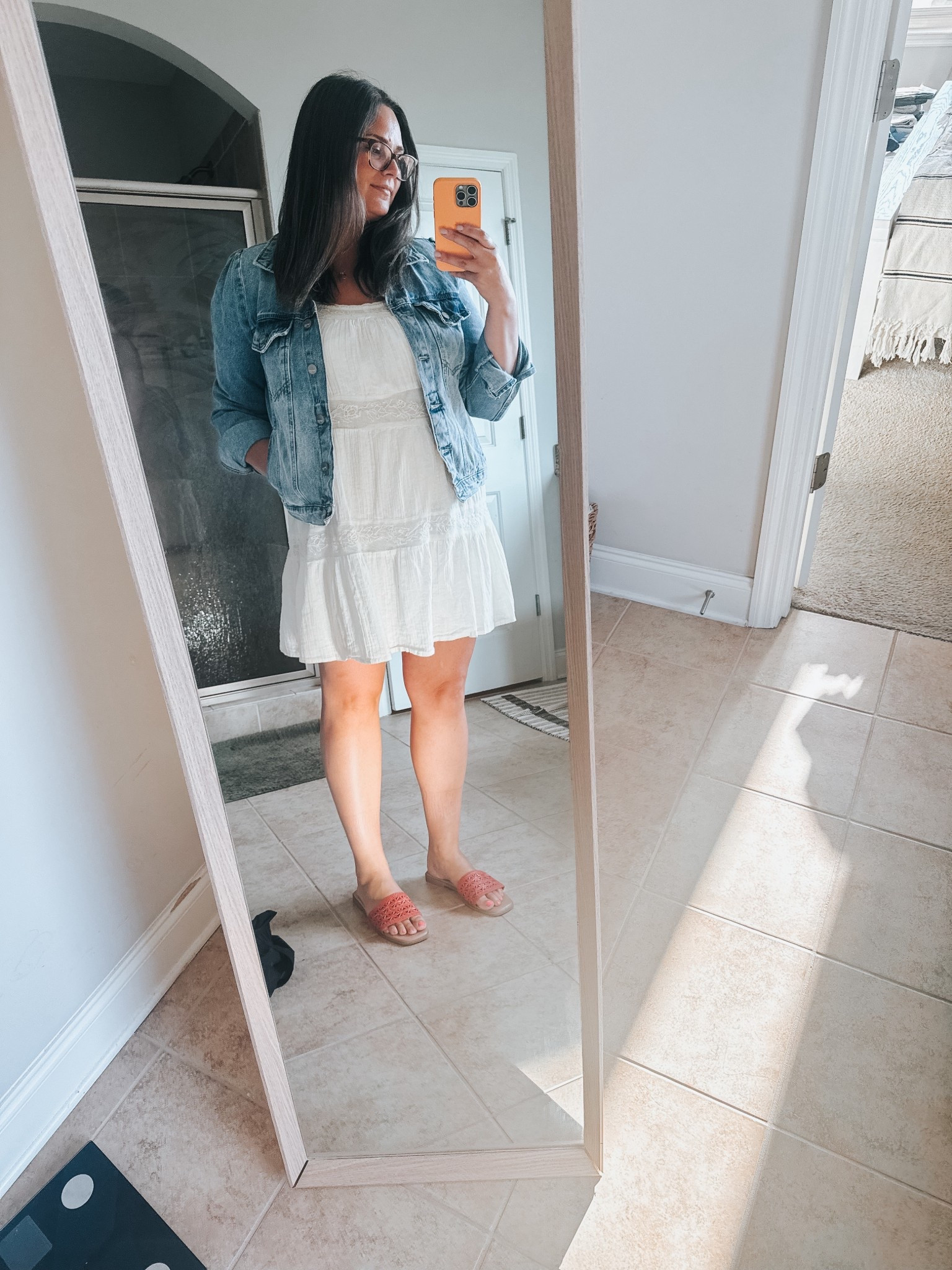 Quick date night outfit inspo! I’m so into denim jackets with like any outfit right now, just wish it would cool down a bit! 

My stats: 
Height - 5’7”
Weight - 205lb
Dress size - L
Jacket size - L

#LTKStyleTip #LTKMidsize