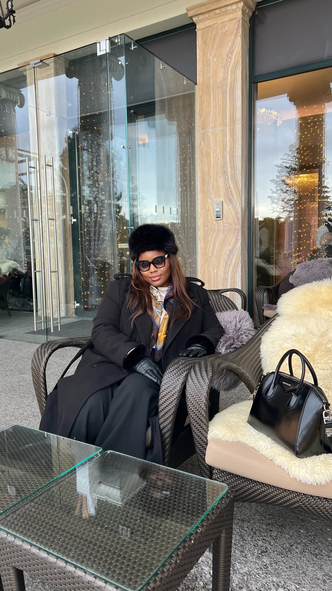 Winter outfit, faux fur , fourrure, manteau long 

#LTKstyletip