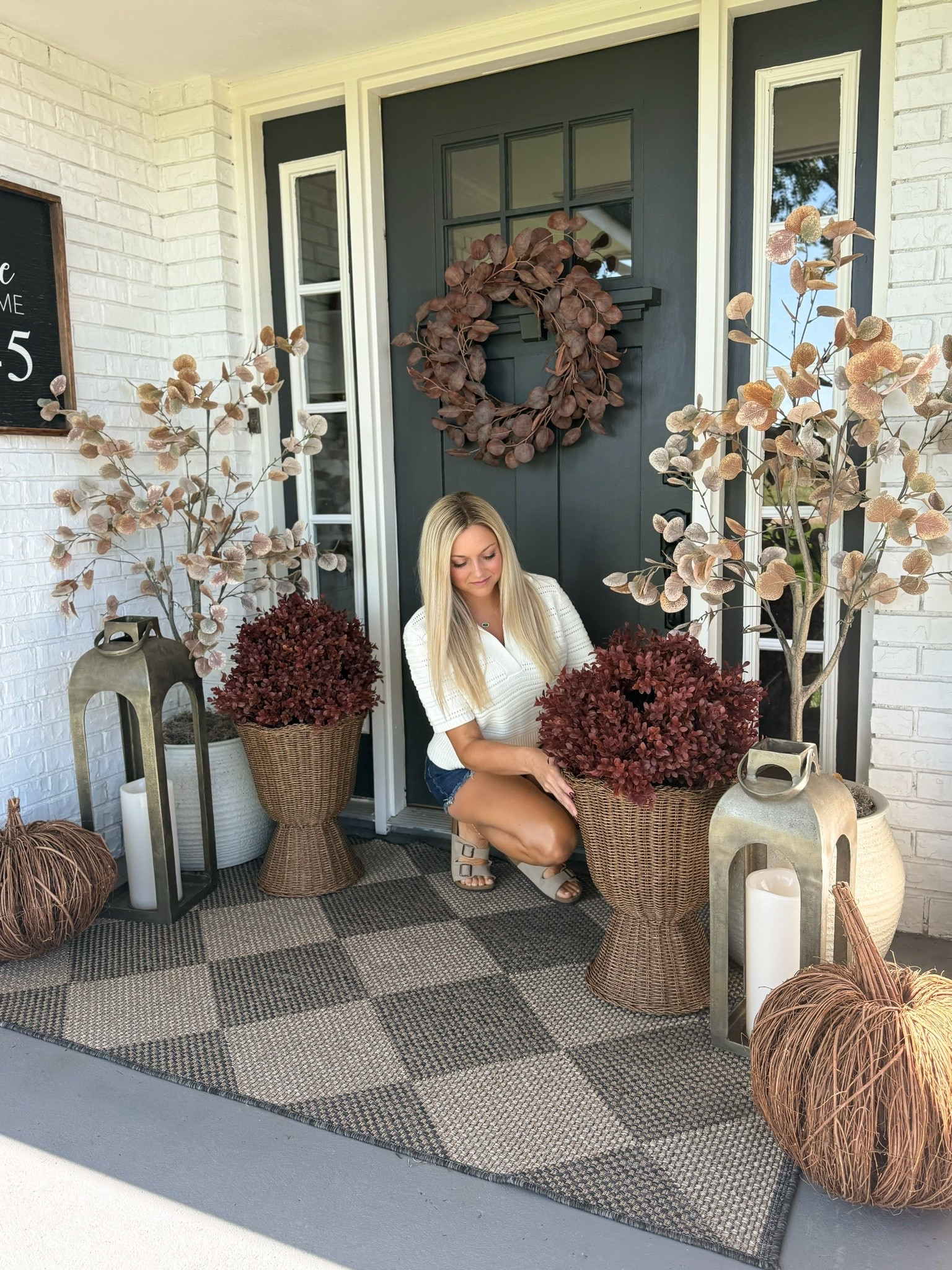 Autumn boxwoods!🤩

#LTKHome #LTKSeasonal