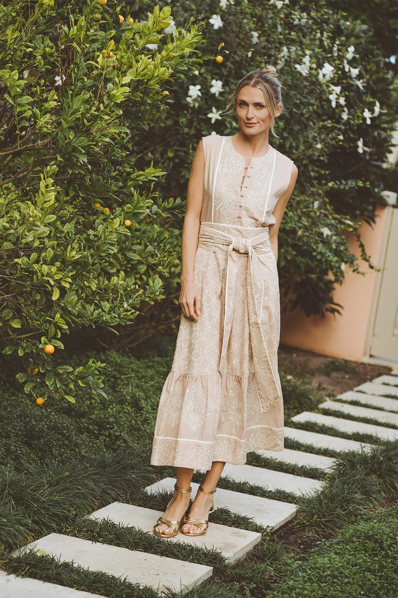 Jewel Neck Sleeveless SUE SARTOR Flounce™ | Chai/Ivory SUE SARTOR Mari | SUE SARTOR