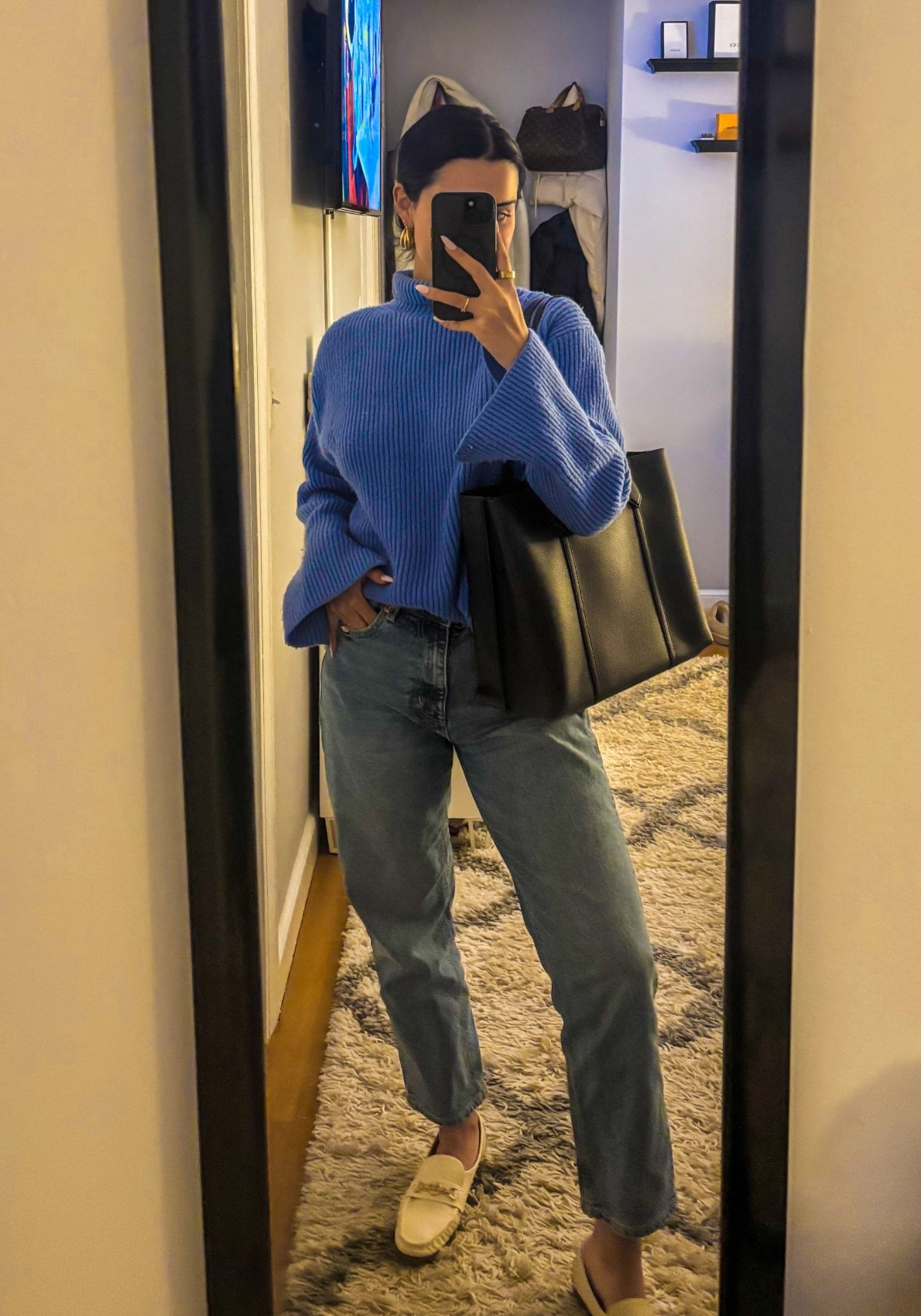 
These jeans are SO good. I could size down one for a tighter fit !

Mom jeans 
Teacher Fits
H&M finds
Teacher Jeans
Spring fits 

#LTKWorkwear #LTKdayinmylife #LTKSaleAlert