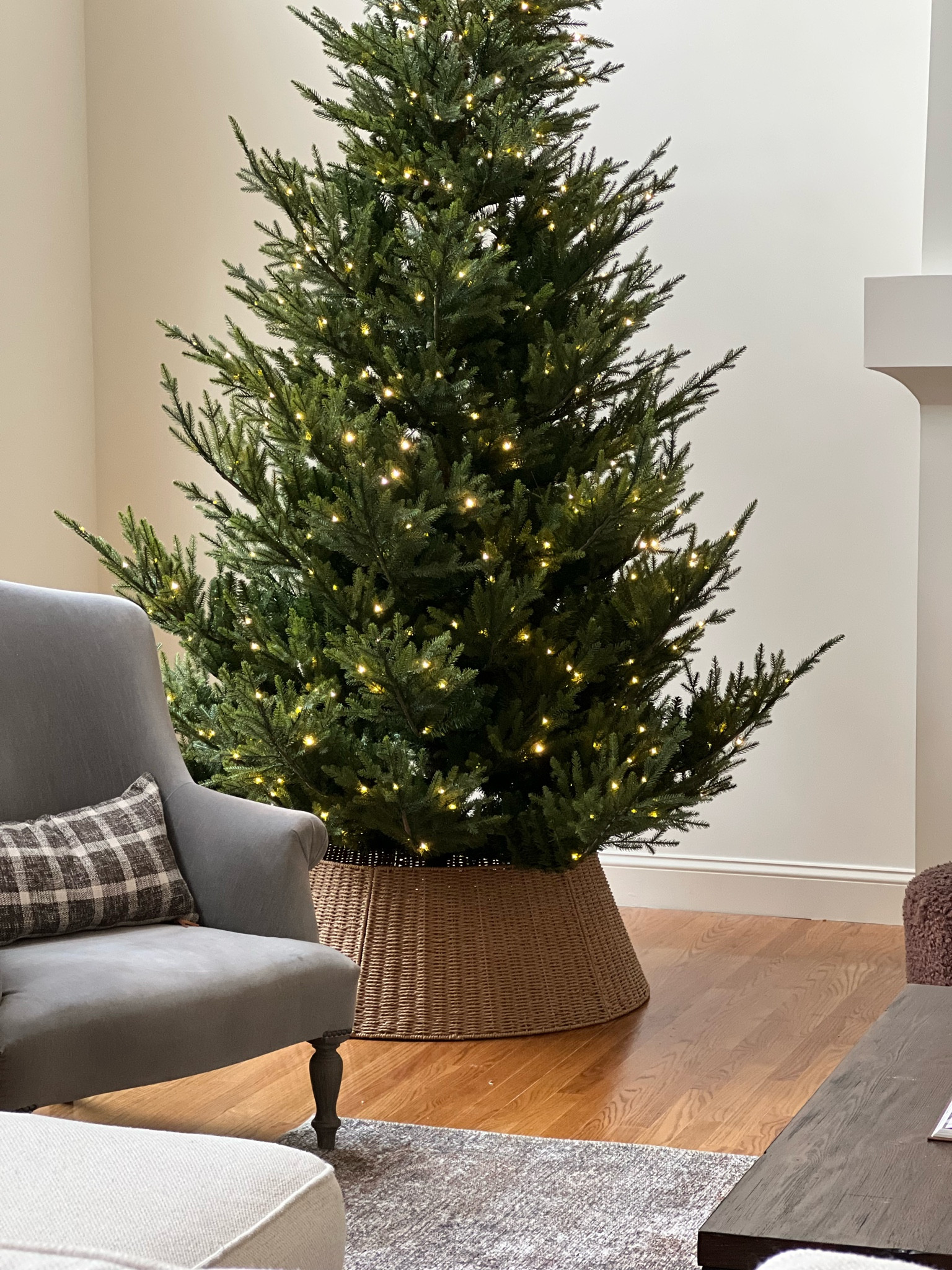 Best tree collar under $60! Extra large tree collar for 9 foot Christmas trees and 12 foot Christmas trees!

Crate and barrel one linked from the video and is $120
This one is 2” wider and taller and half the price!

Amazon find, Amazon home, holiday, viral, Christmas 2024, large tree collar McGee 

#LTKHoliday #LTKHome #LTKFindsUnder100