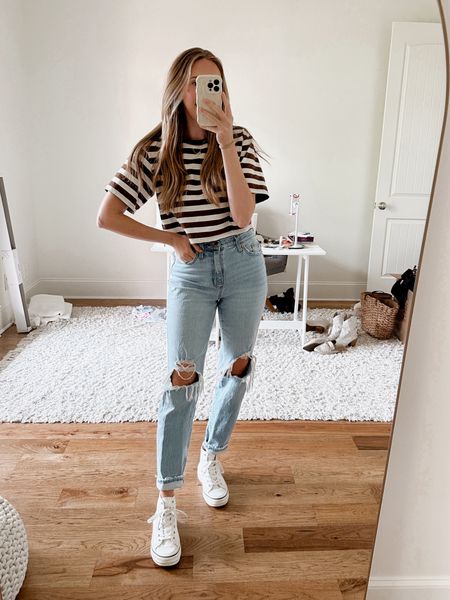 Casual cute jeans outfit by BarbiGia. Cropped tshirt outfit. Converse hightop sneakers 



#LTKFindsUnder50 #LTKStyleTip #LTKFindsUnder100