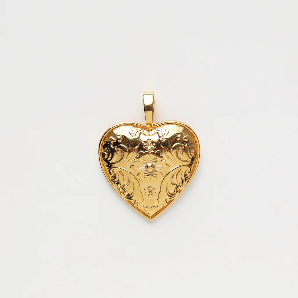 Louise Thompson Chapters Vintage Heart Pendant | Carrie Elizabeth