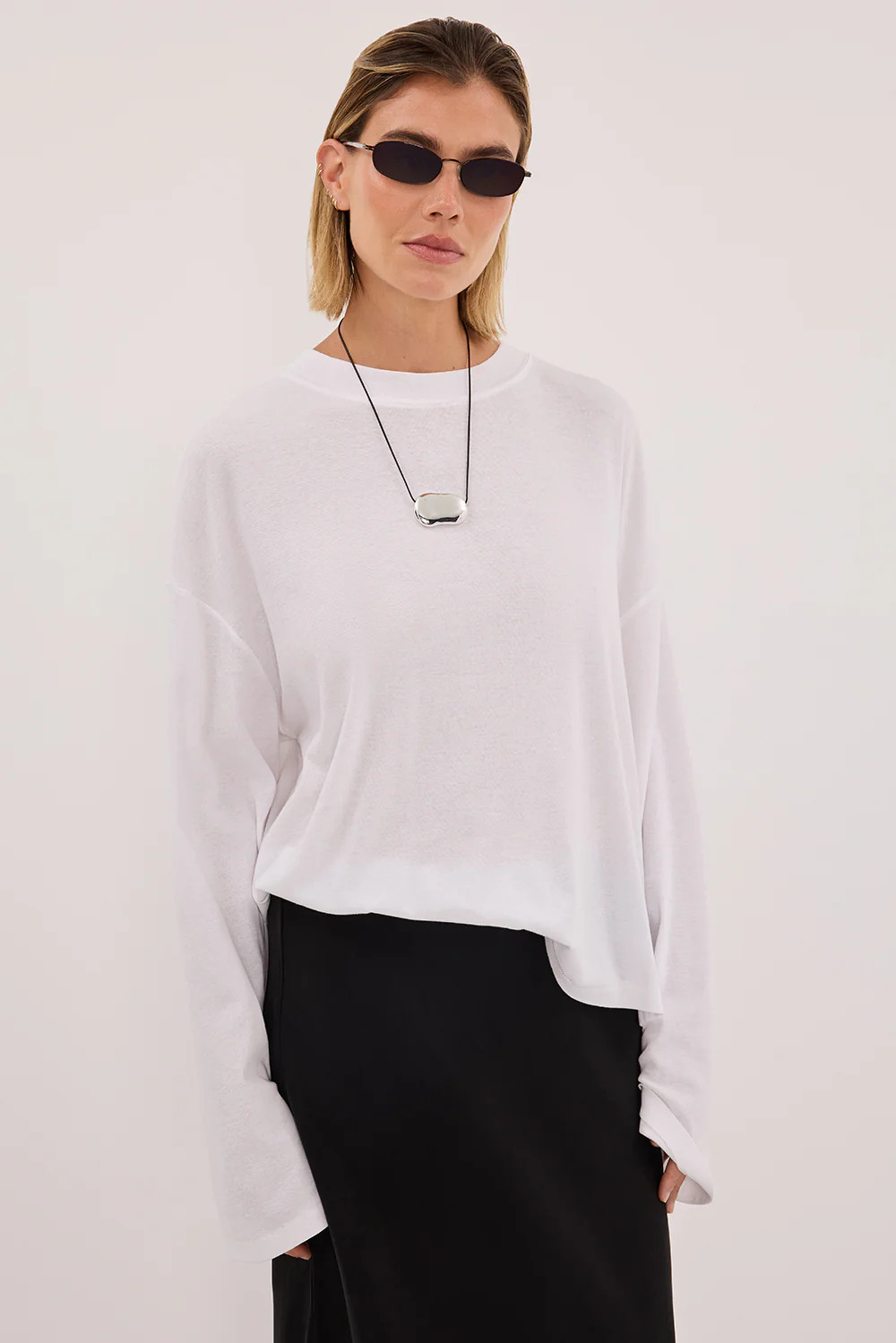 SLOANE WHITE SLEEVED CREW NECK KNIT | DISSH