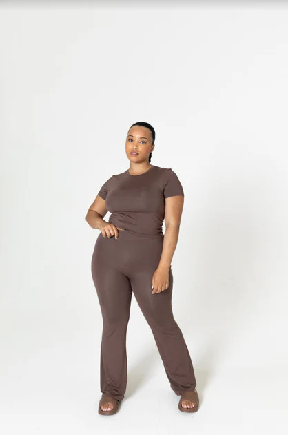 365 FLARED TROUSERS - MOCHA | TALA (UK)