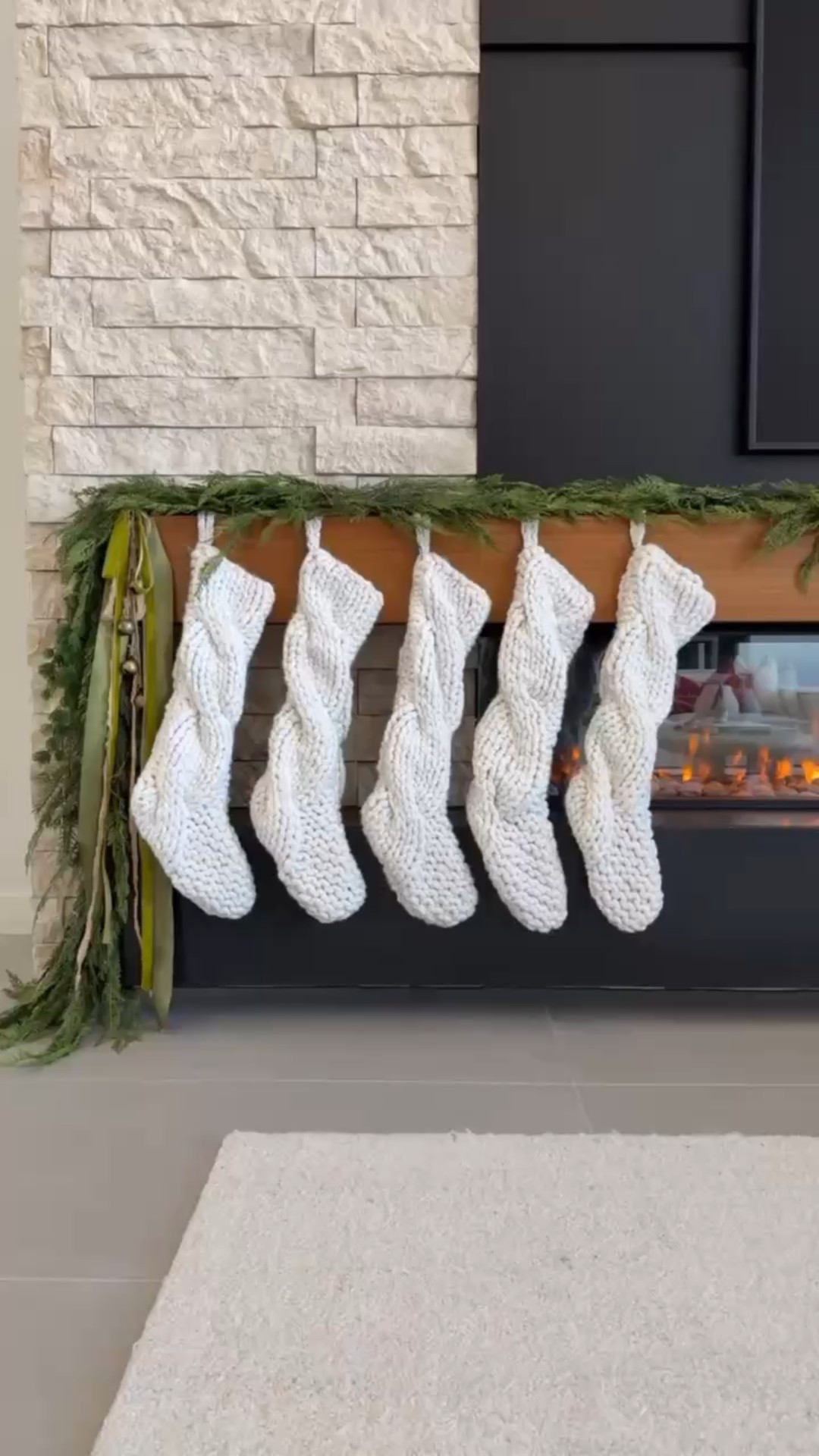 Christmas mantle details!!