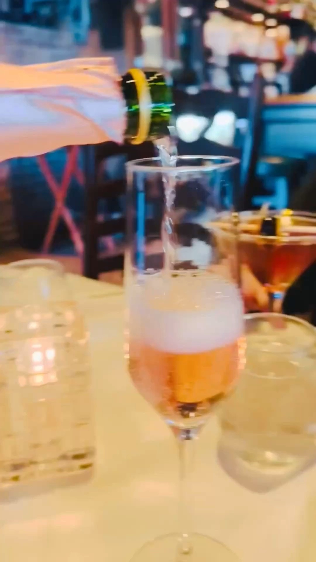 🍾 Friday evening mood starts with the simple ritual of pouring a glass of sparkling wine and slowing down after a busy week. The elegant fluted glasses catch the light beautifully, making even an ordinary evening feel a bit more special. Whether you’re hosting friends or enjoying a quiet moment at home, it’s all about creating a relaxed, celebratory atmosphere.

#FridayMood #SparklingWine #FlutedGlass #ChampagneGlass #Glassware #BarCart #HomeEntertaining #CocktailHour #WeekendVibes #HostessStyle #Tablescape #Barware #FridayEvening #Cheers #LTKHome #HomeDecor #EntertainInStyle #ElegantLiving #CozyAtHome #ART 🍾✨

#LTKdayinmylife #LTKHome #LTKSaleAlert