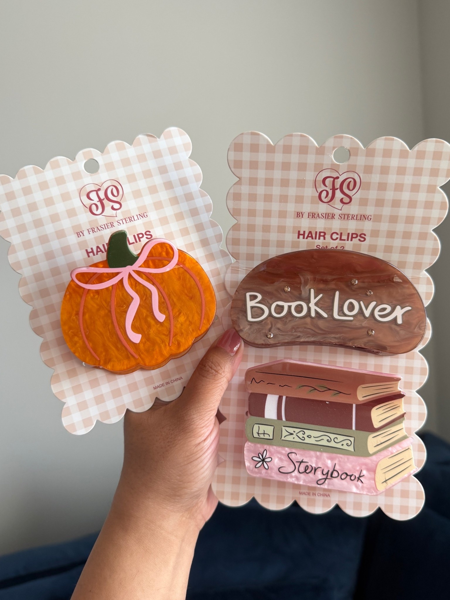Fall finds, fall hair clips, accessories, pumpkin claw clip, bookish claw clip, book aesthetic, fall fashion finds

#LTKootd #LTKHome #LTKSeasonal