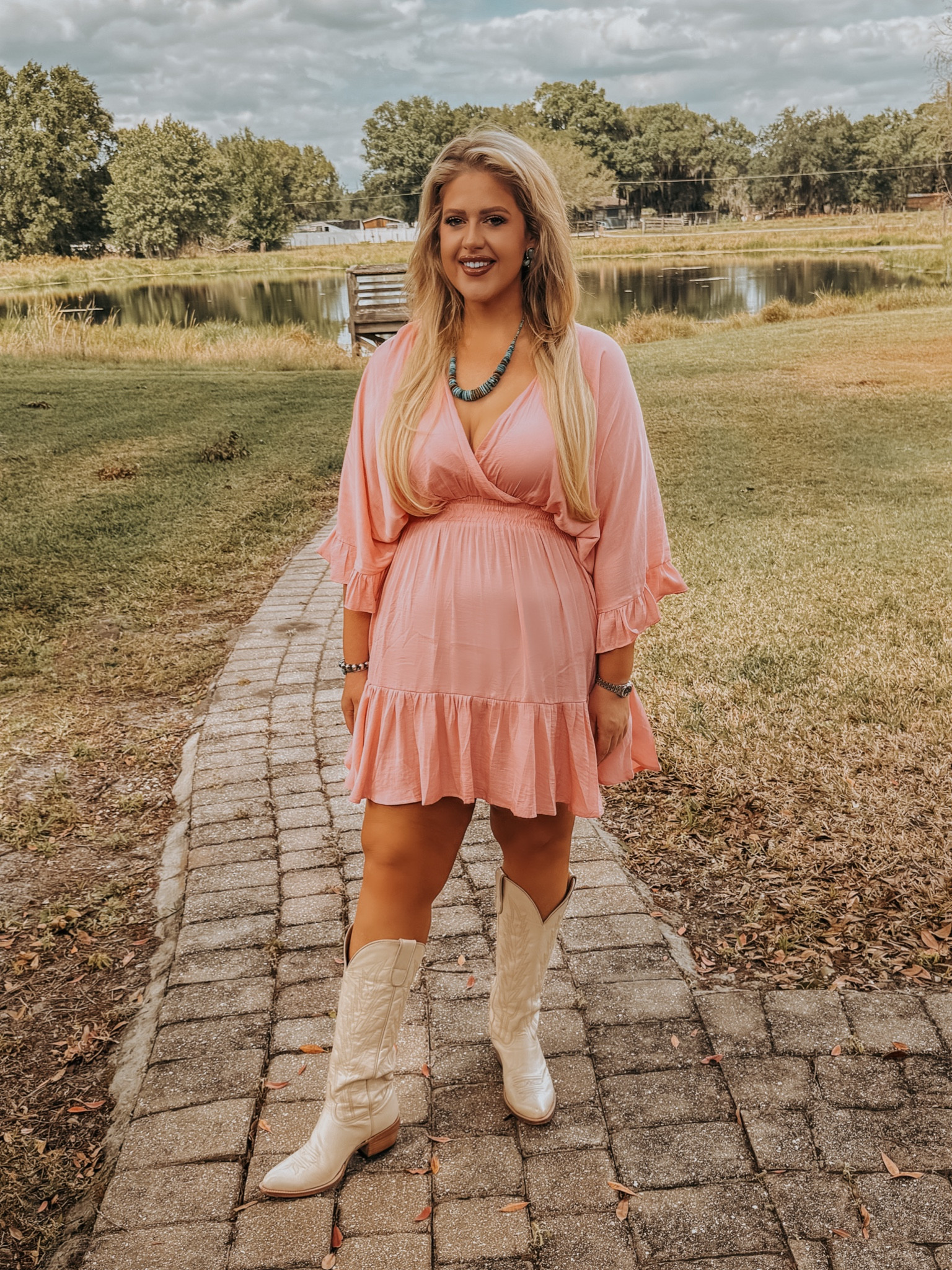 Happy Easter, yall! 🌷🐣🐰

•
•
•
#westernfashion #westernstyle #cowgirlstyle #rodeofashion #curvywesternstyle
#westernlifeandstyle

#LTKmidsize #LTKSeasonal #LTKplussize