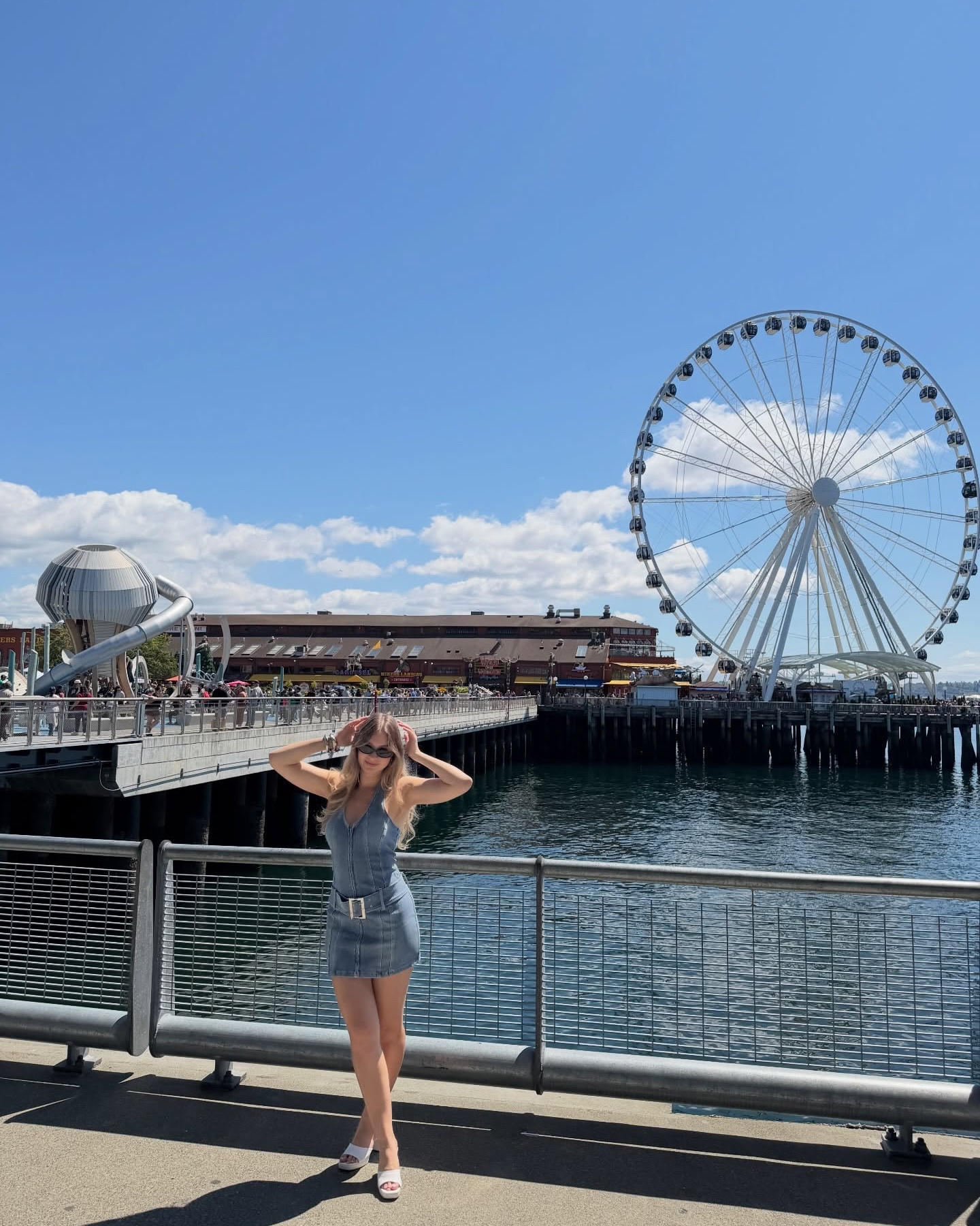 Postcard from Seattle 🎡 

Dress | @halara_official use code 20w full-price only.

#halara #halaradress #seattle