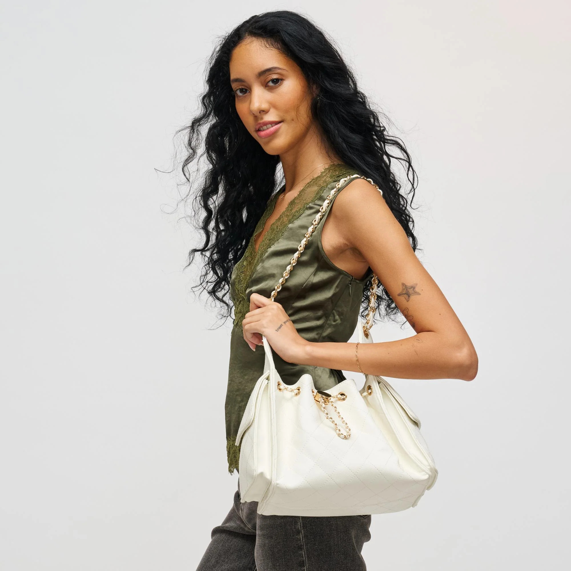 Willow - Quilted Hobo | Urban Expressions