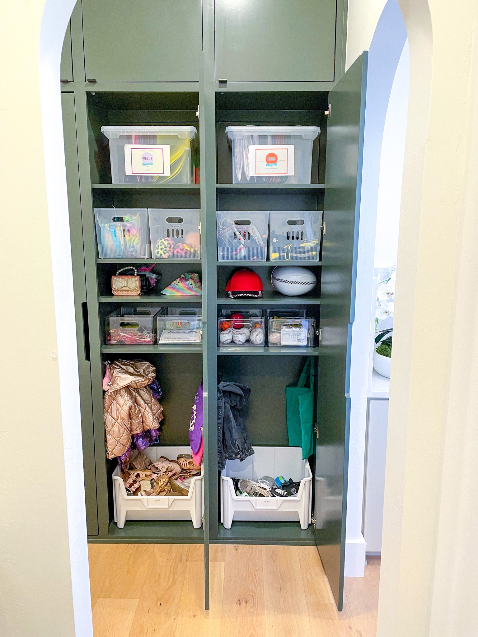 Mud - Room - Must - Haves are right here and ready for you!! 
Get your mudroom organized with these easy to use, stylish & functional storage solutions. 

#LTKfamily #LTKhome #LTKkids
