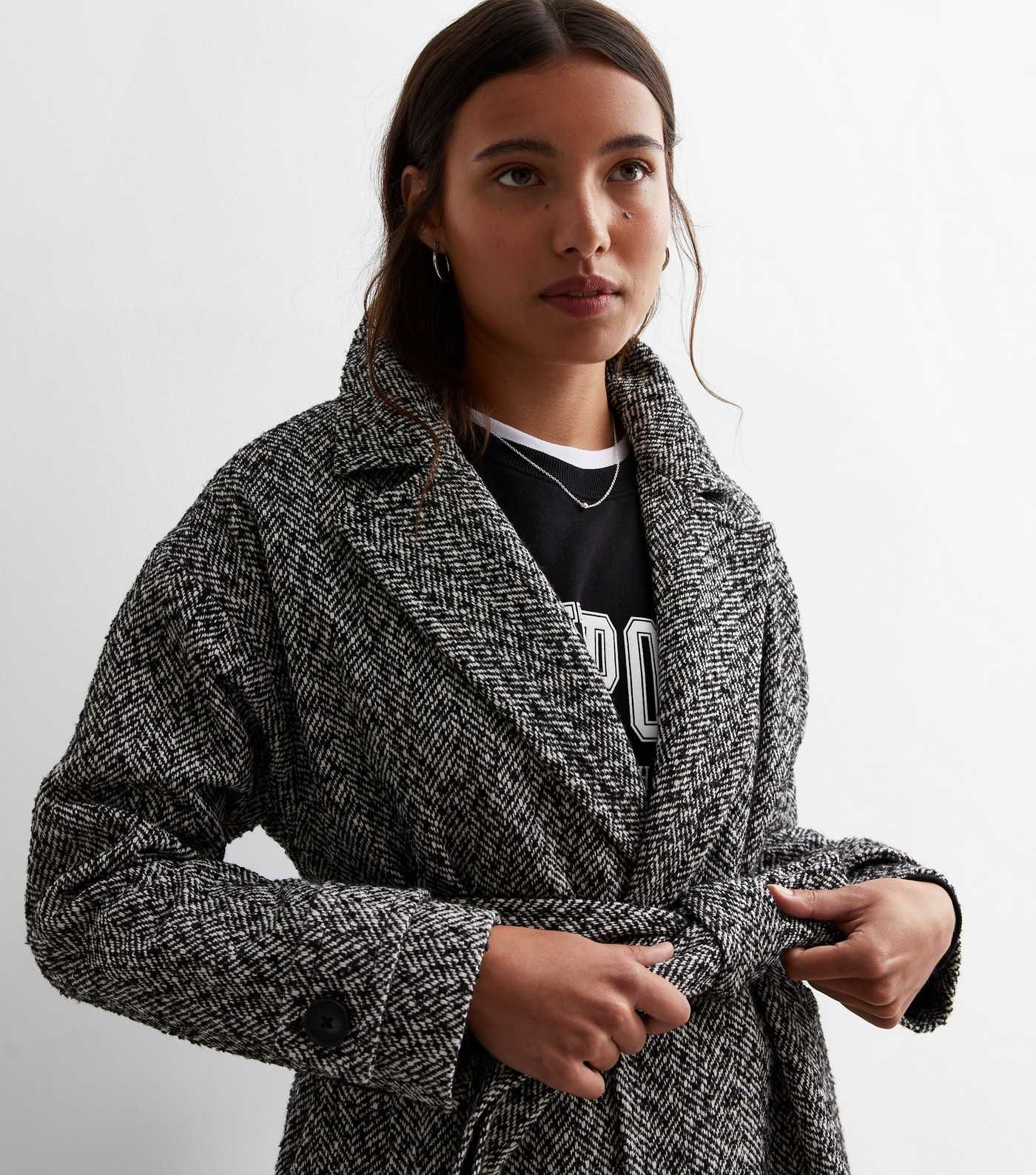 Black Check Relaxed Midaxi Coat
						
						Add to Saved Items
						Remove from Saved Items | New Look (UK)