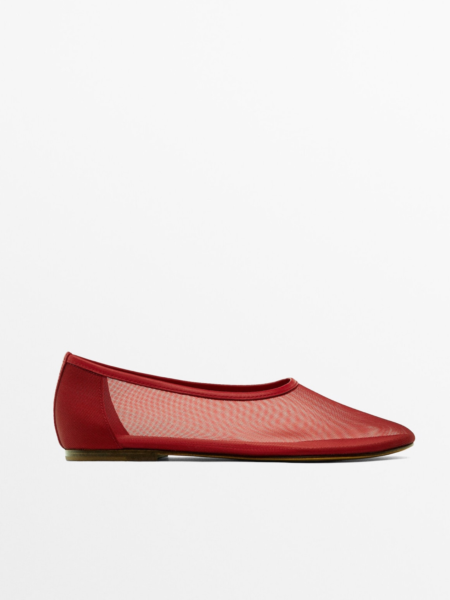 Mesh flat in the most gorgeous lipstick red. Get yourself on the back in stock list for these ASAP. 