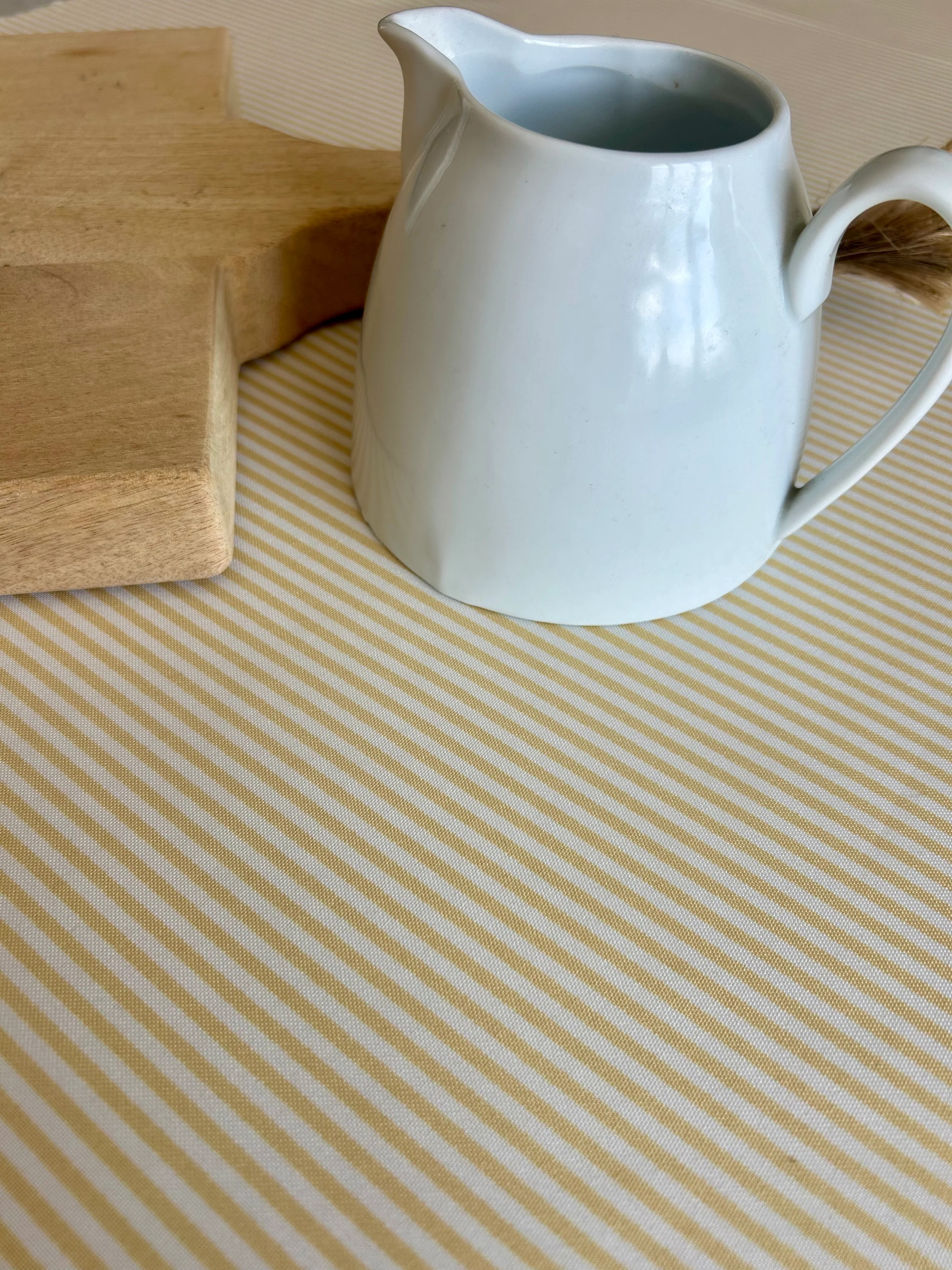 Everyday Sundance Stripe - Yellow | Table 06
