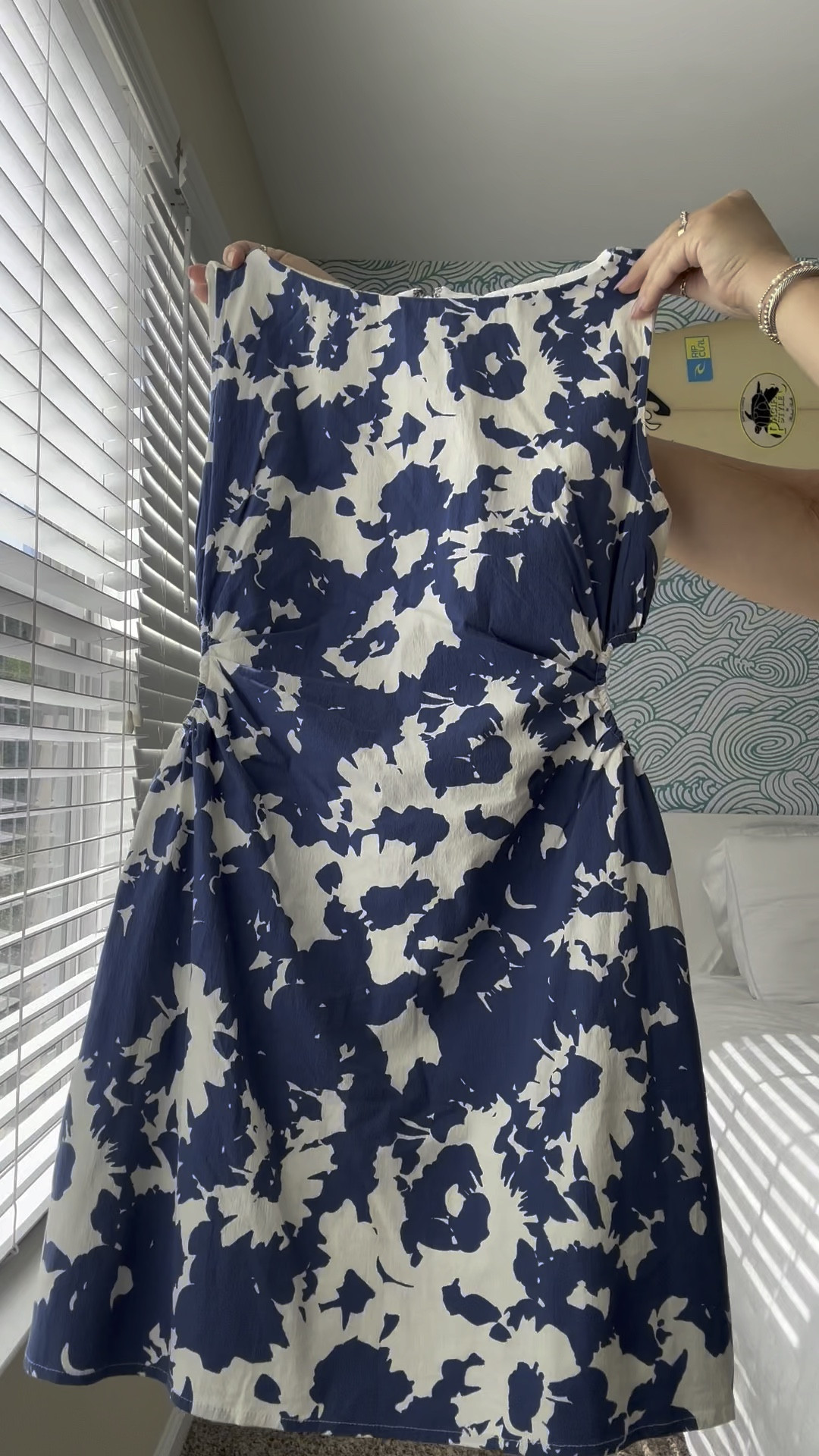 most gorgeous spring dress 💙🤍

#LTKSeasonal #LTKVideo #LTKfindsunder100