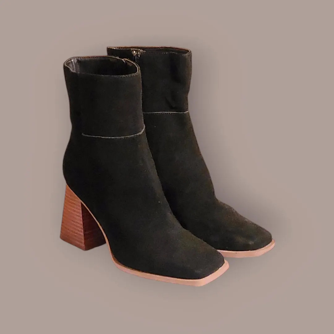 Women Vintage Suede Black Ankle Boots By Crown Vintage Size 10M | Etsy (US)