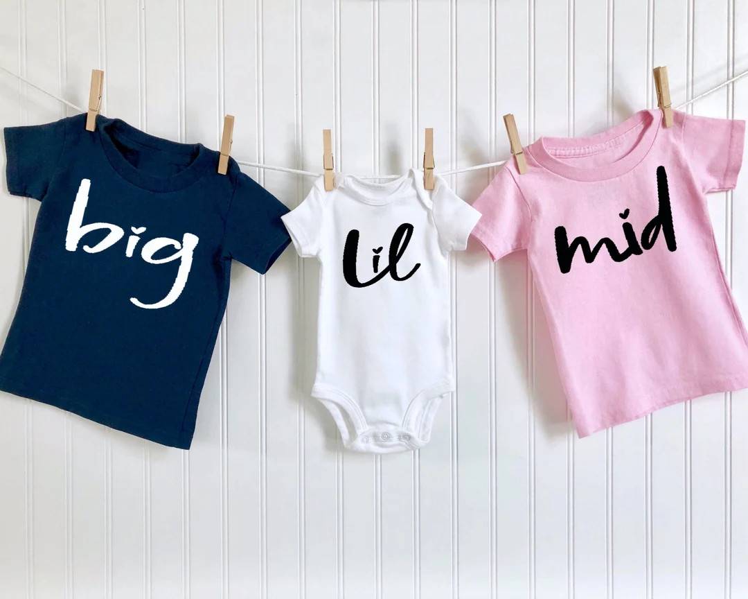 Big Middle Little Shirt Oldest Middle Youngest Family Baby Announcement Siblings Shirt Set 3rd Ba... | Etsy (US)