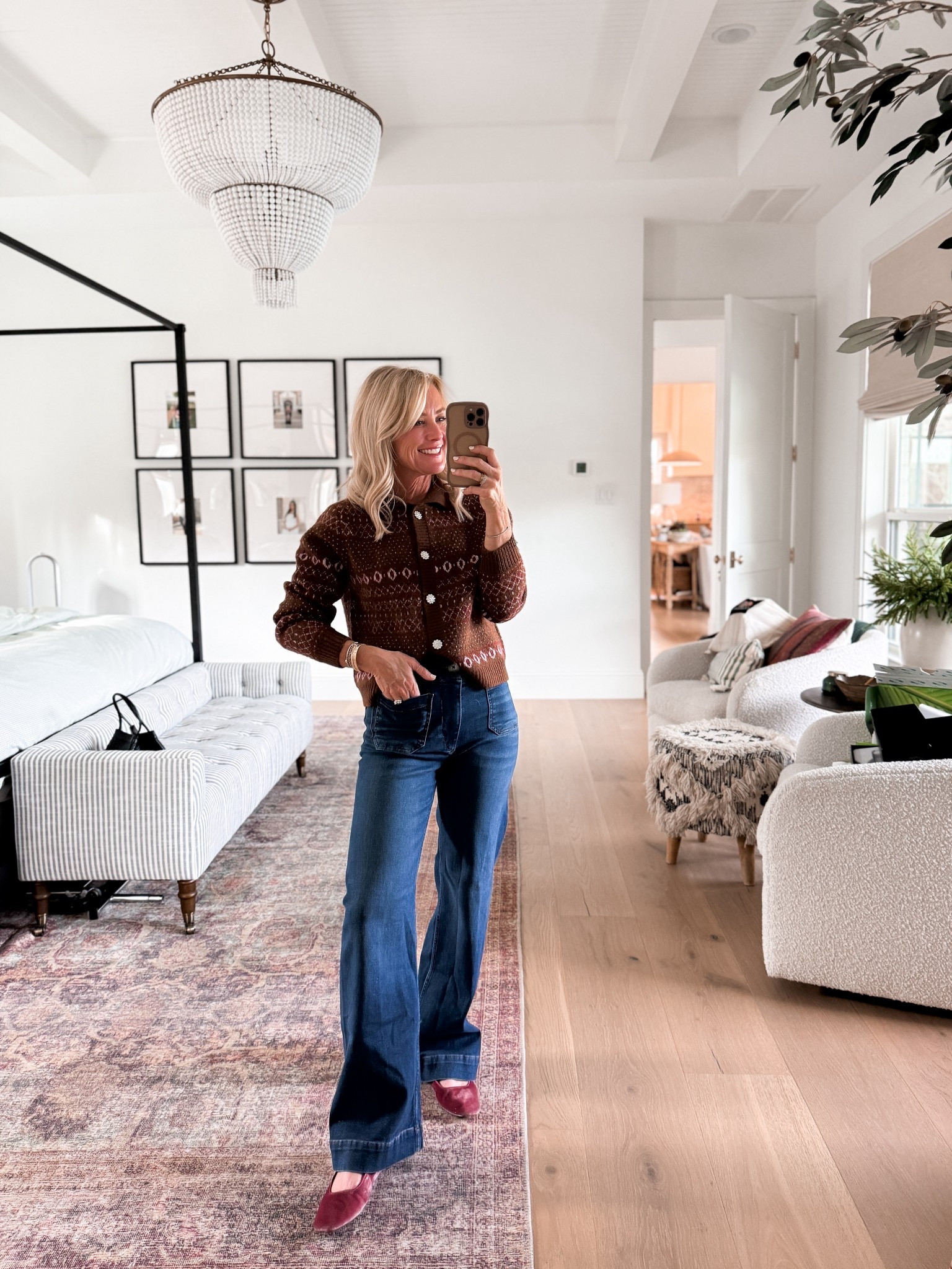 I love these Colette full length jeans! Their shape, color and length are perfect for any fit. 

#LTKgrwm #LTKootd #LTKSeasonal