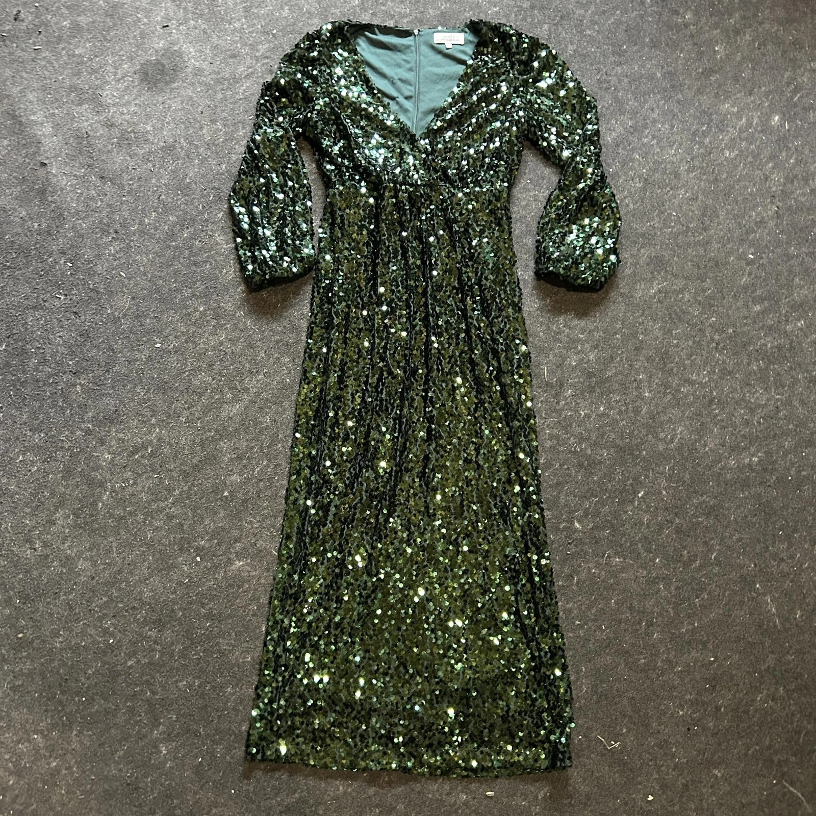WAYF Women's Long-Sleeve V-Neck Sequin Gown, Emerald Green, size Medium | eBay US