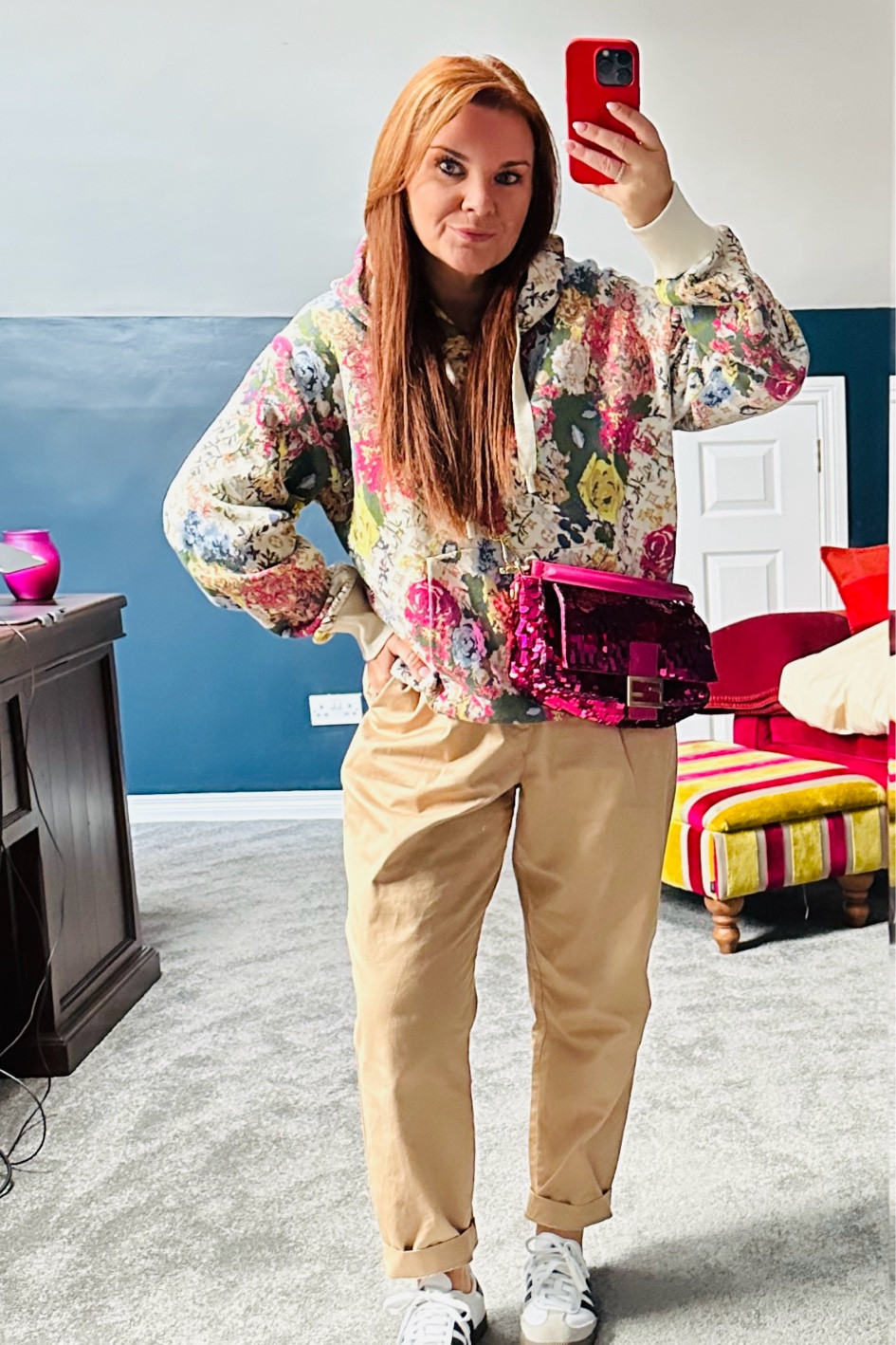 How to style sparkly occasion bags with a casual outfit 

#LTKMidsize #LTKOver40 #LTKStyleTip