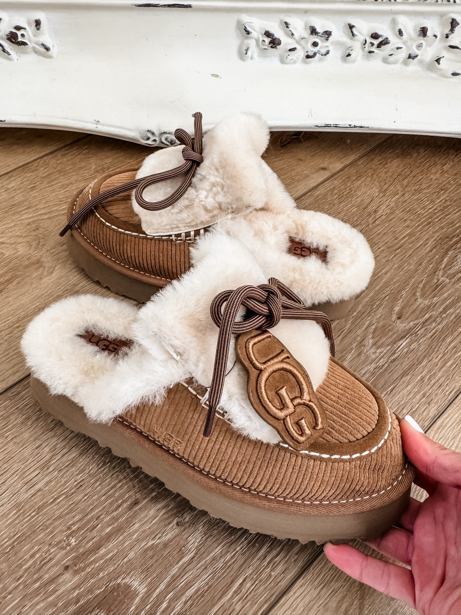 Size up. Ugg, Uggs, clogs, fall shoes