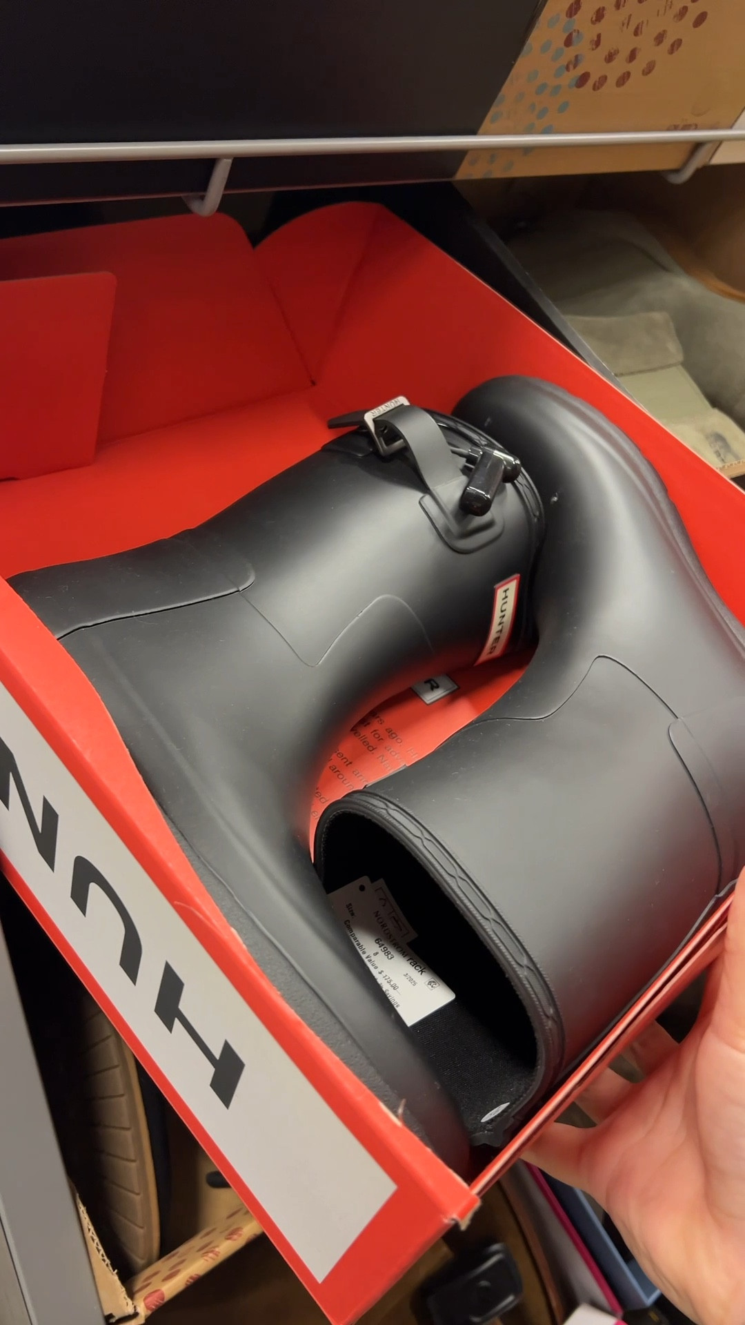 Hunter boots
Rain boots
Shoe sale


#LTKSeasonal #LTKSaleAlert #LTKShoeCrush