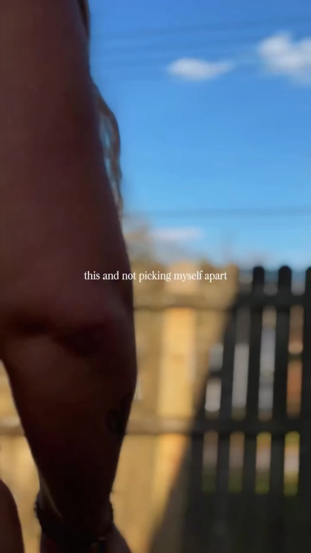 Wearing an XL.
Wearing it confidently.
Wearing it without trying to make myself smaller first.

#bodyconfidence #normalizenormalbodies #selfacceptance #bodyneutrality #confidencejourney