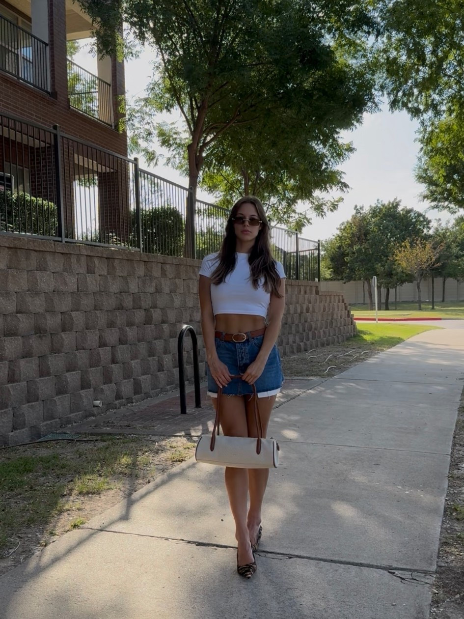 JW PEI ad outfit

#LTKStyleTip #LTKSeasonal #LTKSaleAlert