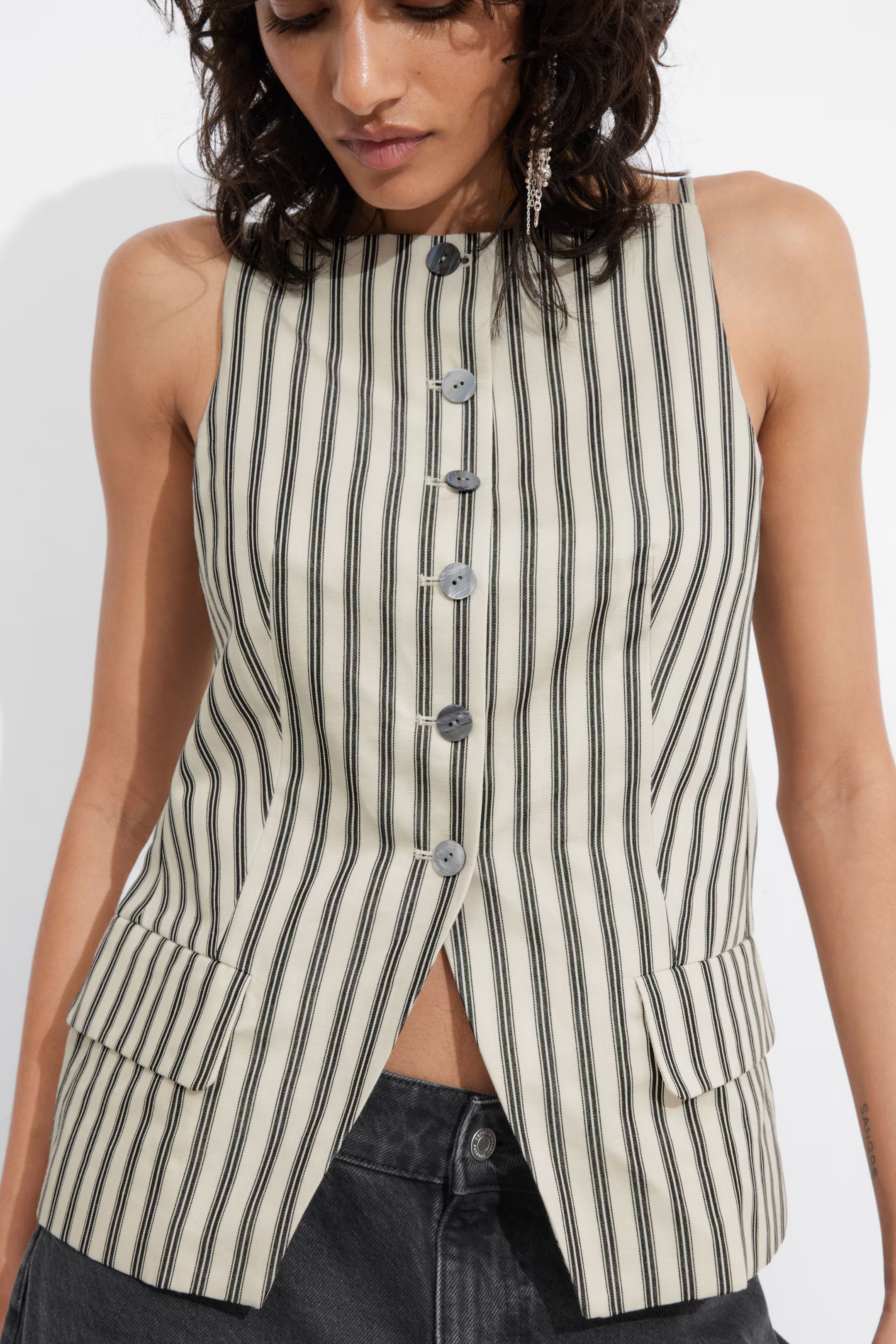 Tailored Strappy Waistcoat | H&M (UK, MY, IN, SG, PH, TW, HK)