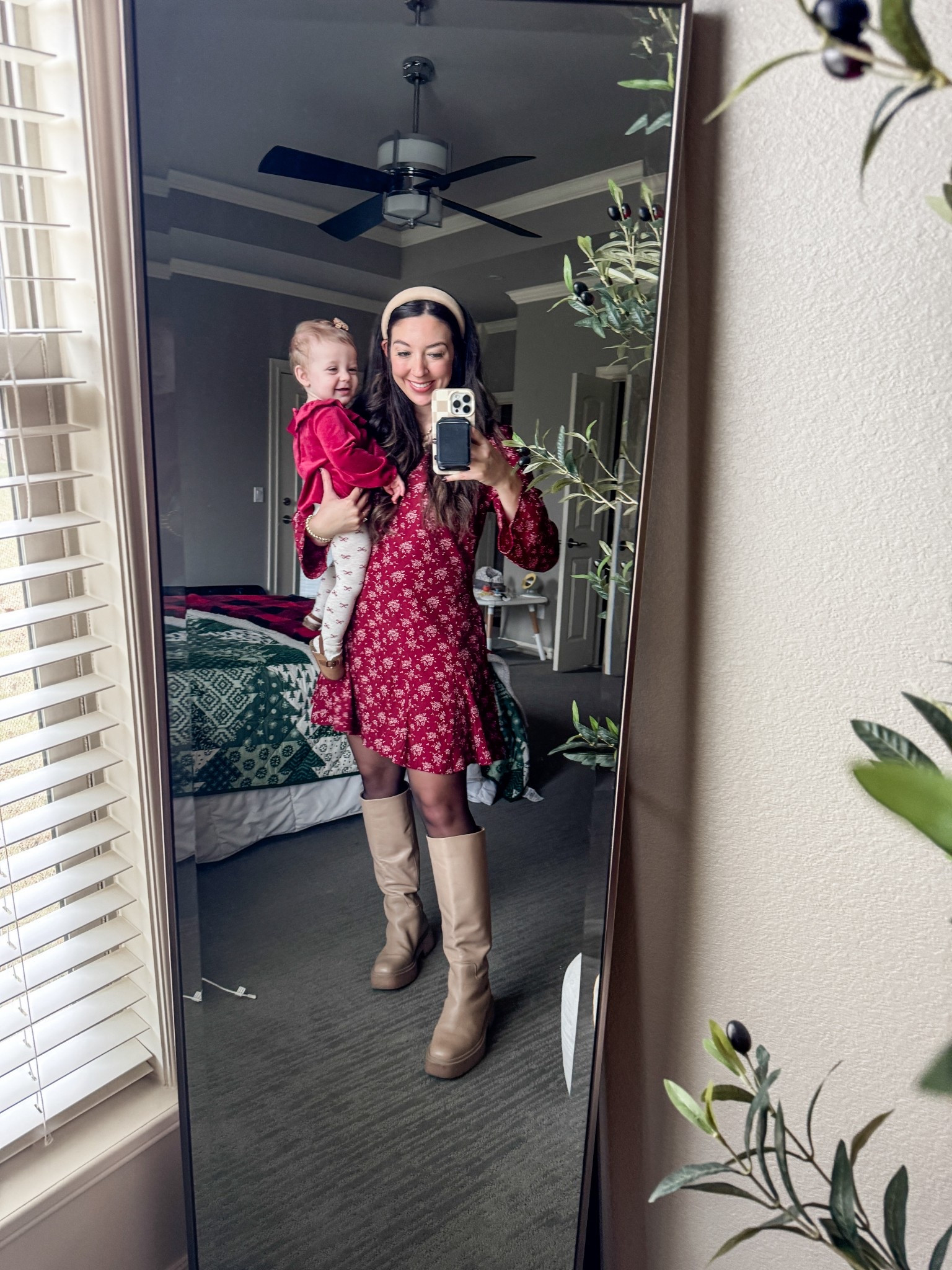 Sweet and festive holiday looks! Perfect for church, casual parties, Christmas photos, or work! 

#LTKHoliday #LTKootd #LTKmomlife