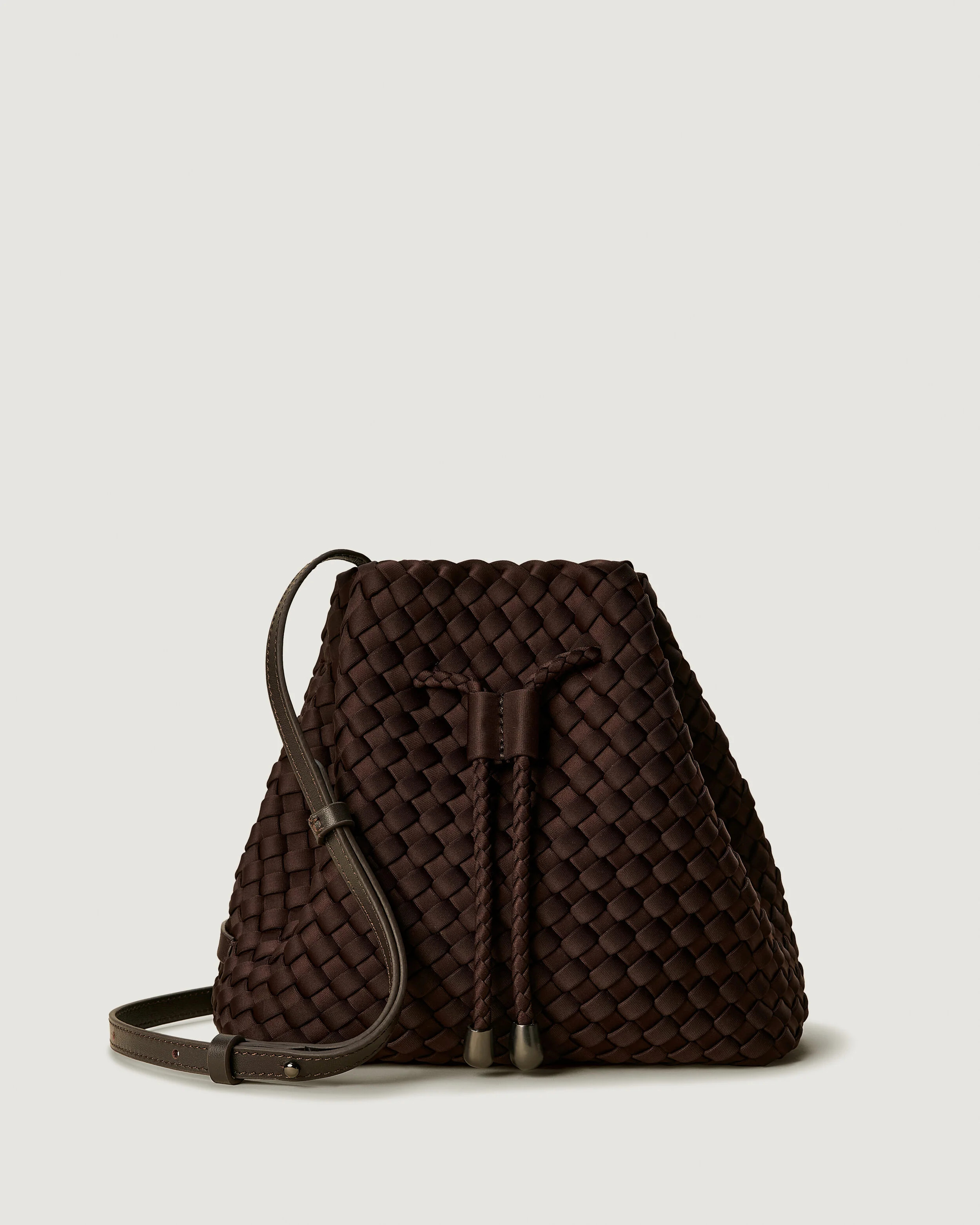 Gramercy Medium Bucket | Chocolate | Naghedi