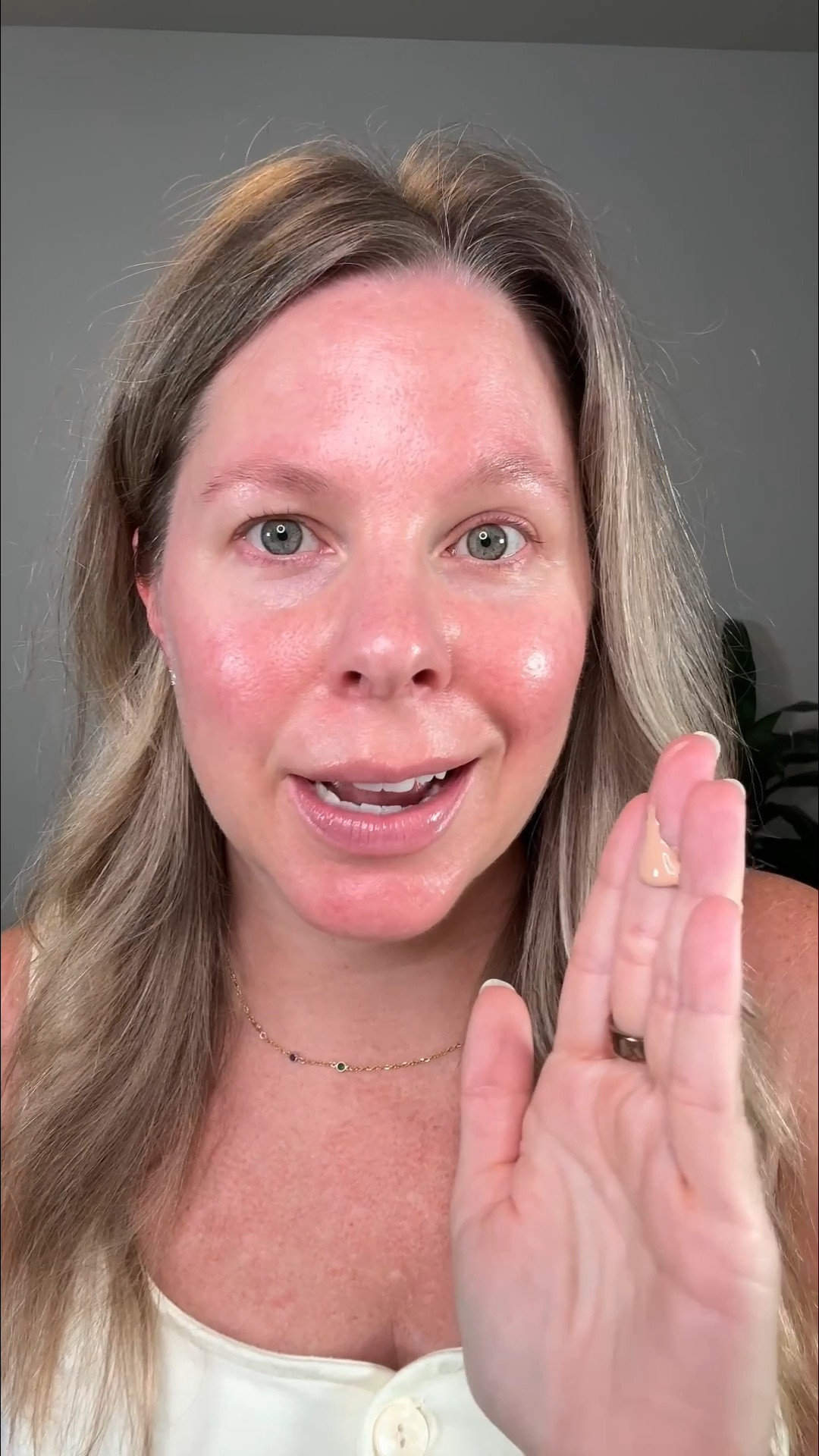 Are you Team Hands or Team Brush? Or both? LMK in the comments! On the daily, I’m definitely team hands, but I do love a good brush application! Now that I’m 41, I honestly want my makeup routine to be less than five minutes in the morning so hands are usually my go-to makeup tool 🤗 follow for more easy and everyday makeup for women over 35. Foundation is from @sweedbeauty! Love this once for glass skin.

#makeupformatureskin #makeupforbeginners #over40

#LTKgrwm #LTKOver40 #LTKBeauty