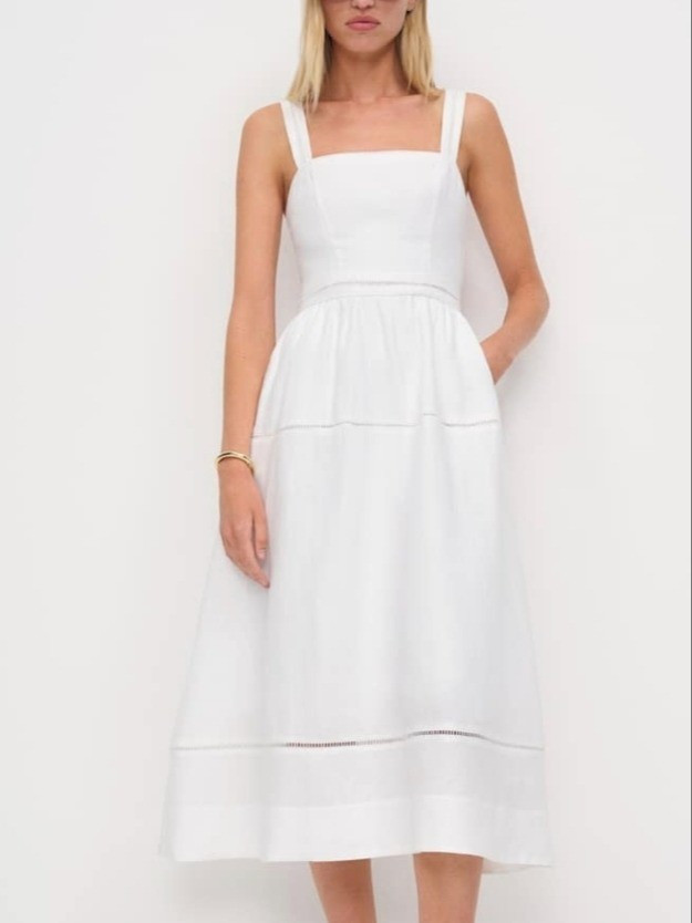 White summer midi linen dress for petite women.Hey I am 4'11/150cm petite fashion expert and I share style tips and fashion for short women.

#LTKPetite #LTKMidsize