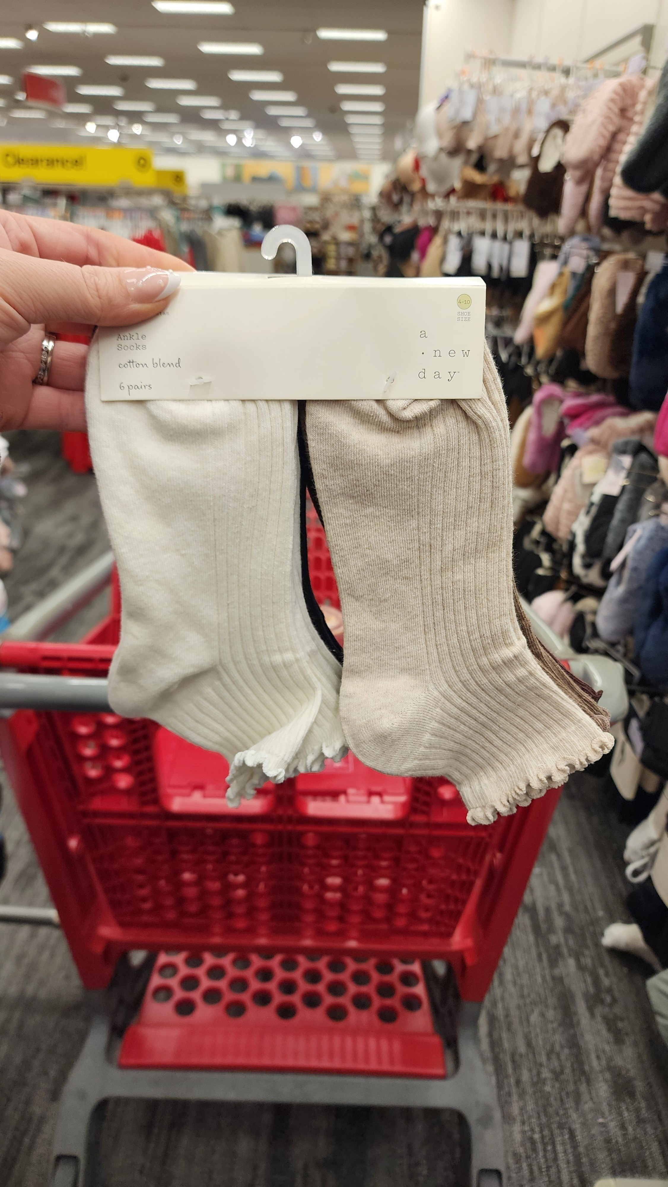 I had no idea they were called lettuce socks! #lettucesocks #cutesocks #womenssocks #target #targetfinds

#LTKMidsize #LTKStyleTip #LTKFindsUnder50