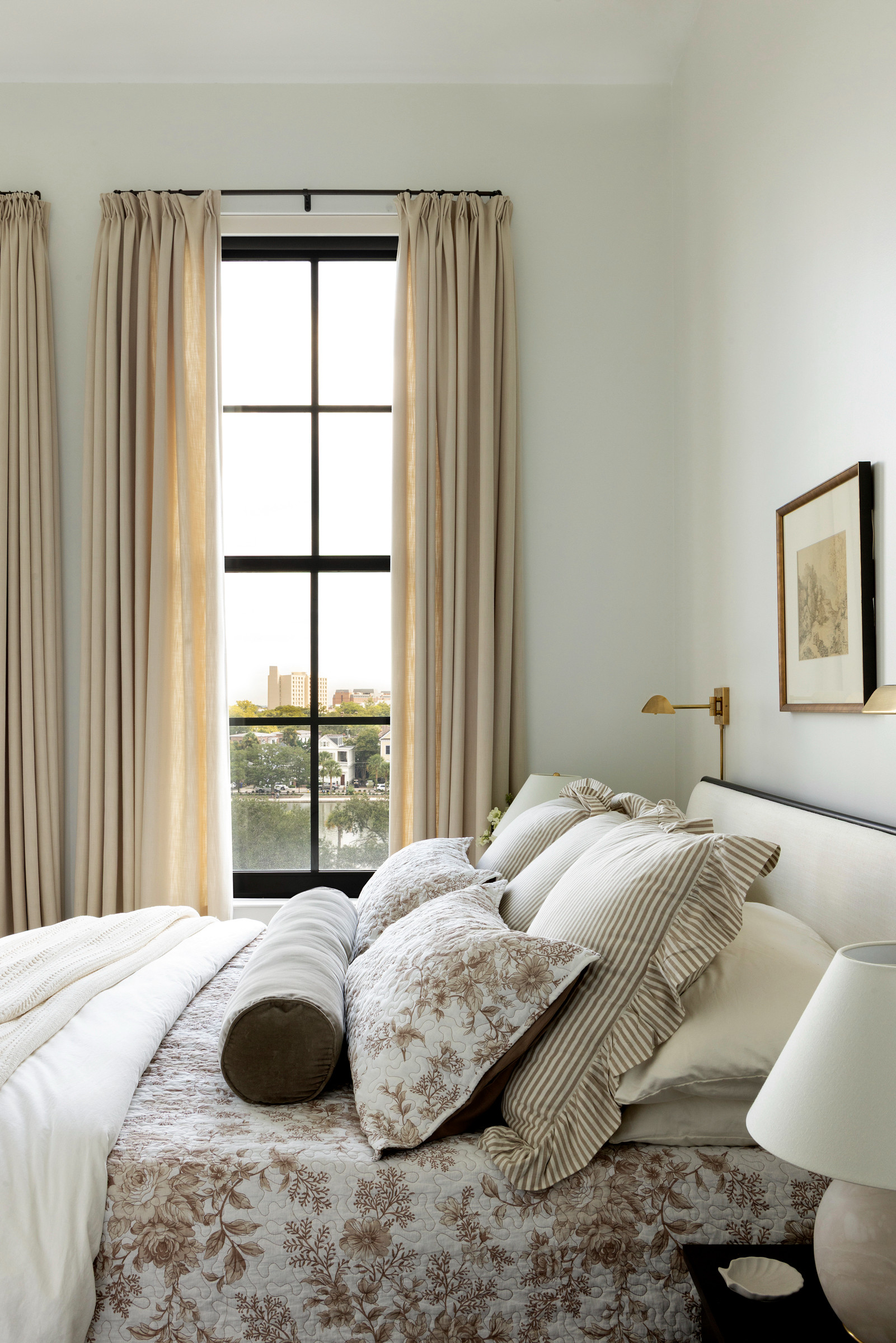 Love how cozy and inviting our Charleston apartment has become. Truly a happy place of mine! 

 #LTKHome