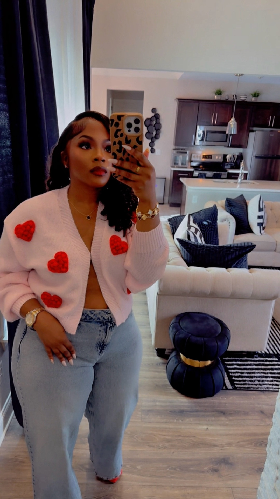 Causal comfy but yet stylish Valentine’s Day Look😍
•5’5 198 wearing medium top/14 jeans runs true to size 99%cotton with minimal stretch. You can go up a size 

#LTKootd #LTKFindsUnder50 #LTKMidsize