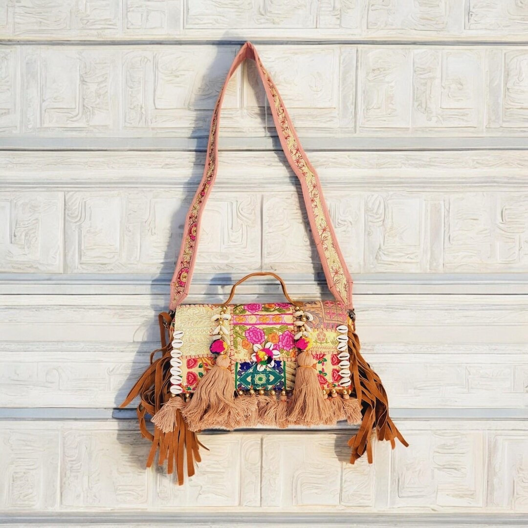 Absolutely Stunning Boho Chic Handmade Bag 🩷

#LTKeurope #LTKbag #LTKspring