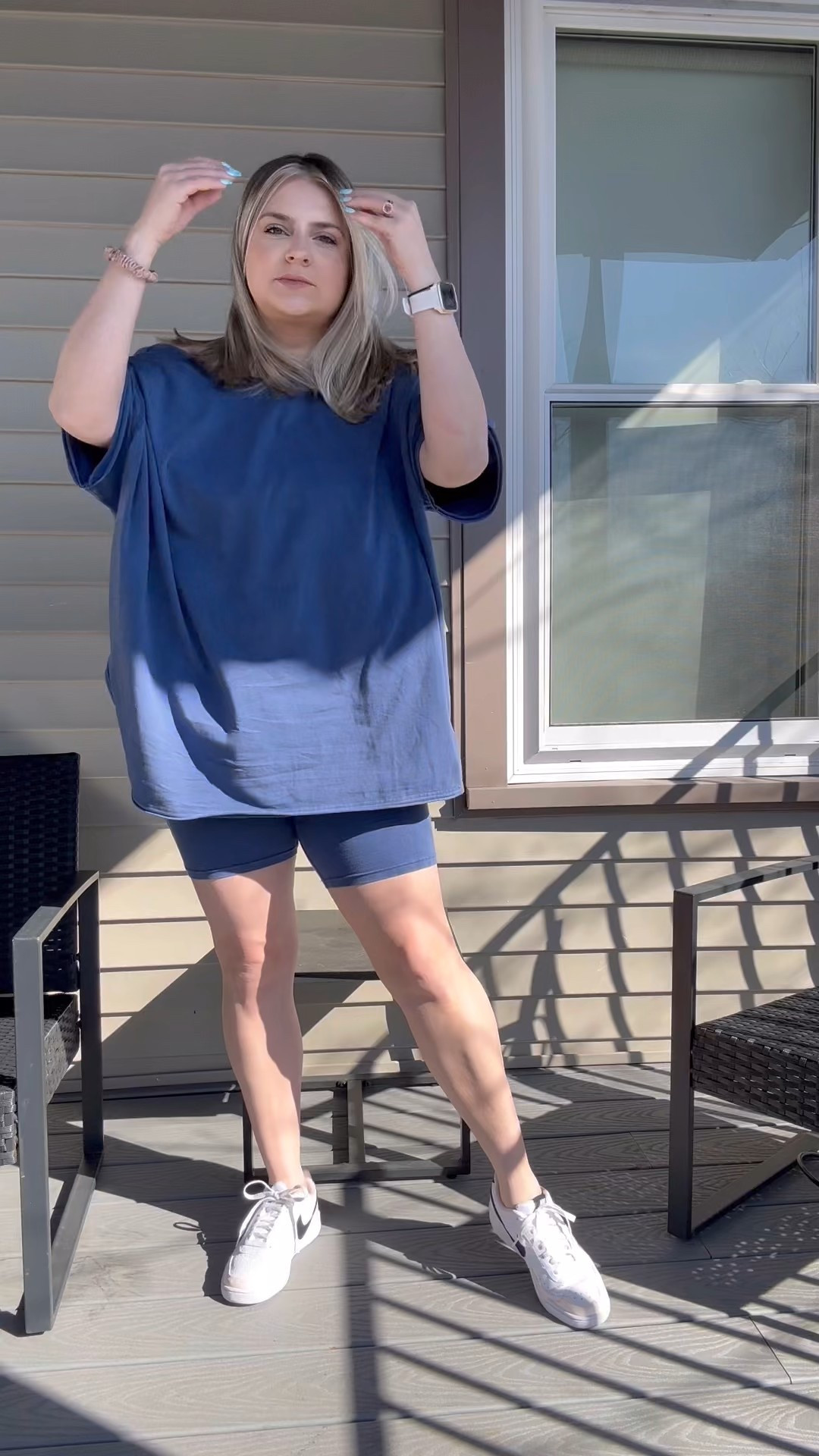 Today’s travel fit! Super comfy. Top is reversible! I’m in a M

#LTKActive #LTKMidsize #LTKTravel