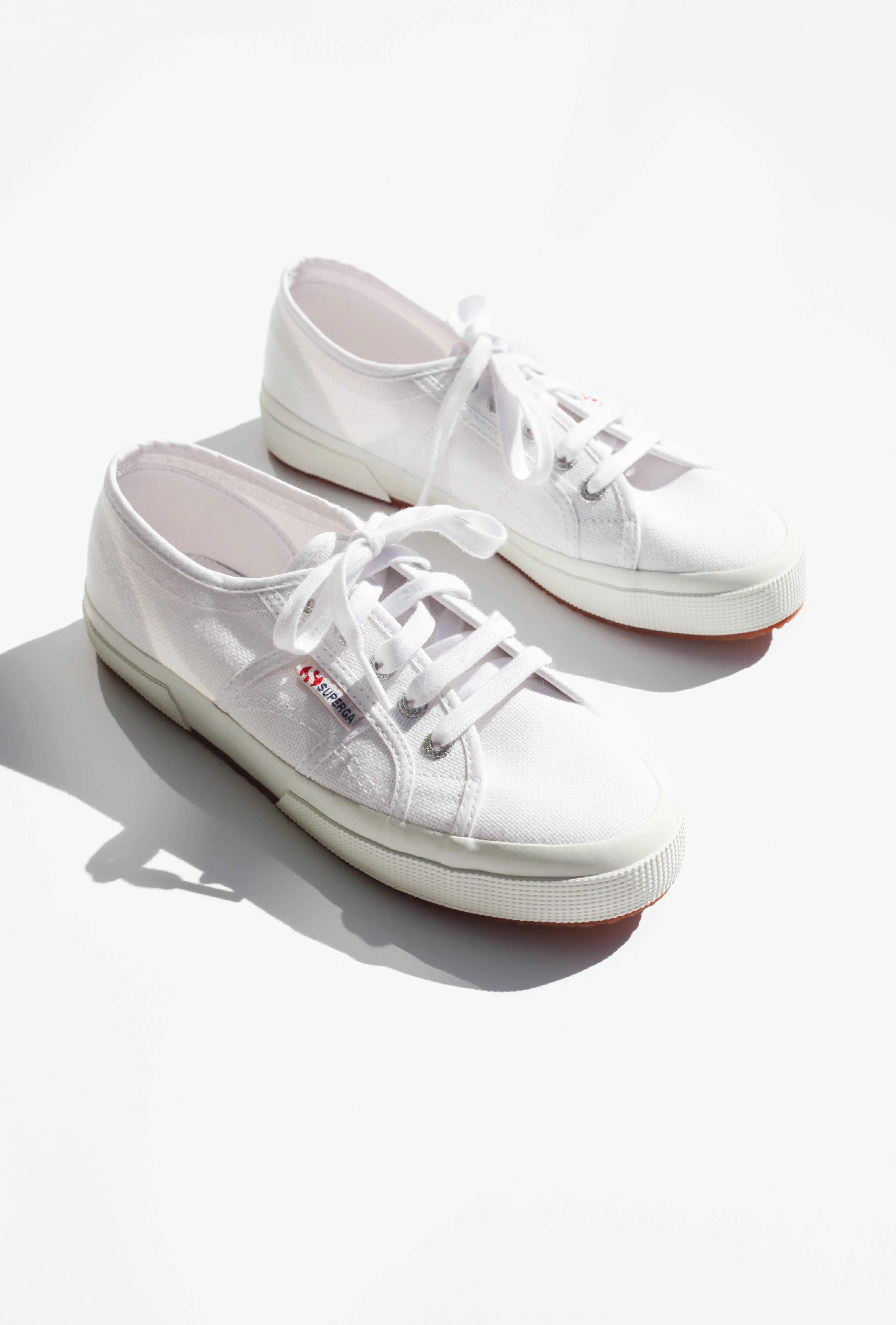 SUPERGA Classic Canvas - White (6) | Lisa Says Gah