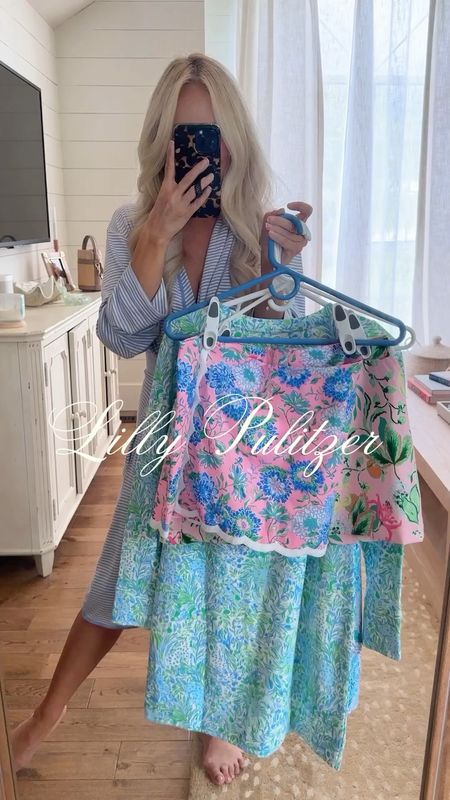 Lilly Pulitzer haul

Skorts- size 4 or small
Romper size 4
Dress- smalll



#LTKVideo #LTKSeasonal #LTKFindsUnder100