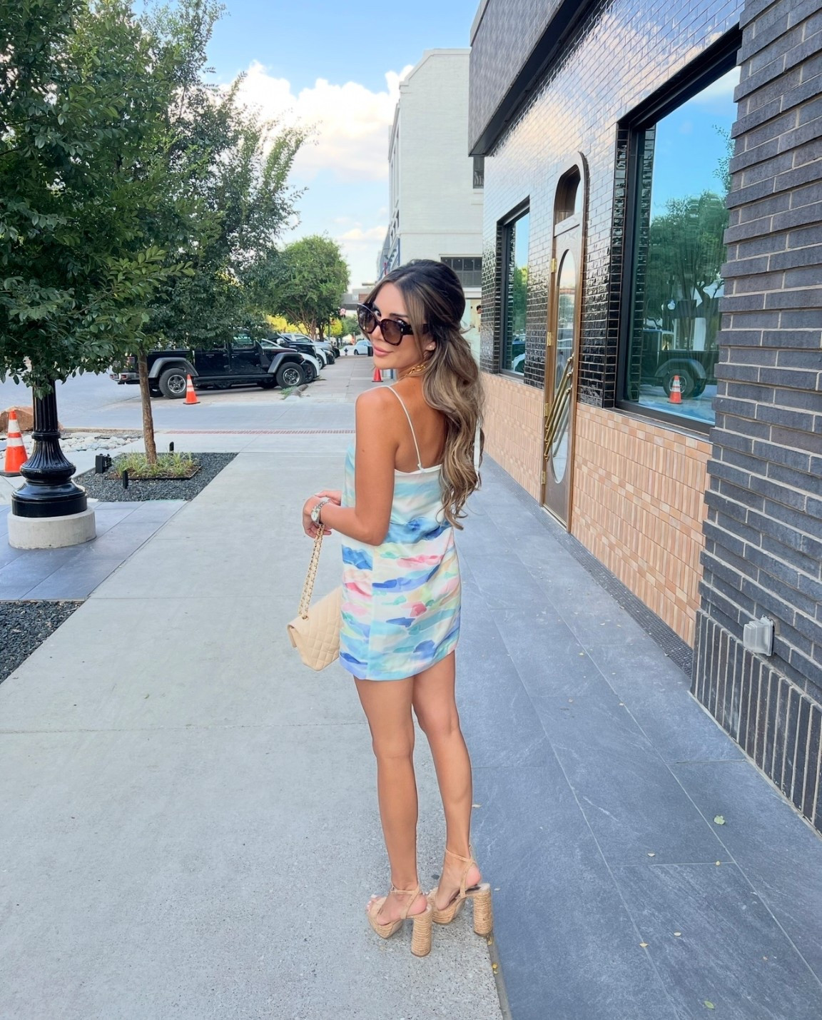 such a cute and easy dress! I wear this in the fall too, with boots! Love how it looks like watercolor! I’m in a medium!

#LTKFindsUnder100 #LTKStyleTip