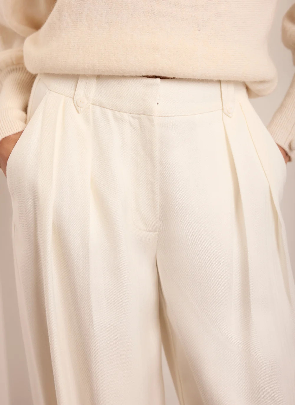 White Tailored Balloon Trousers | Mint Velvet - ROW