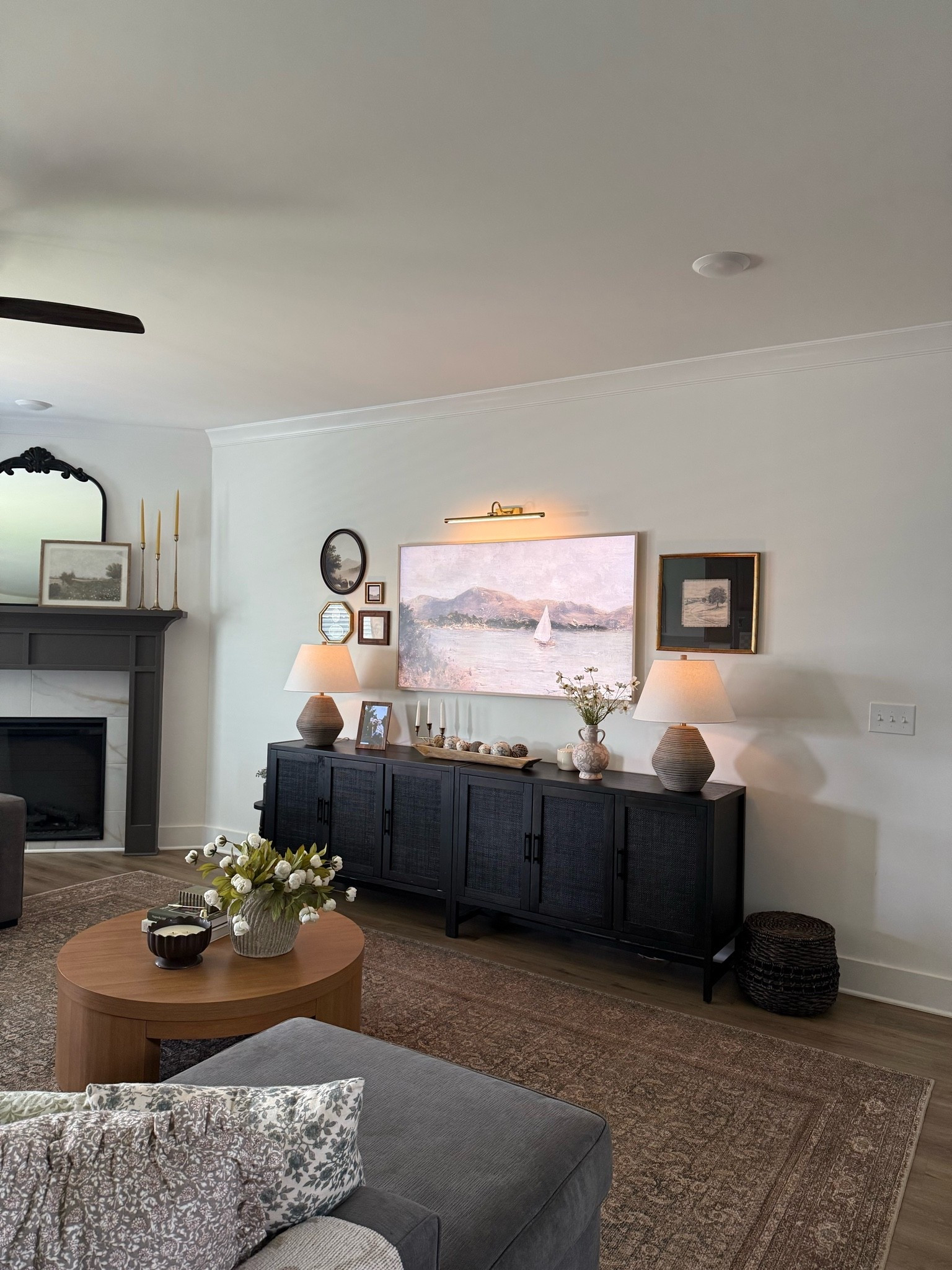 Living room views 🤍 + new picture light